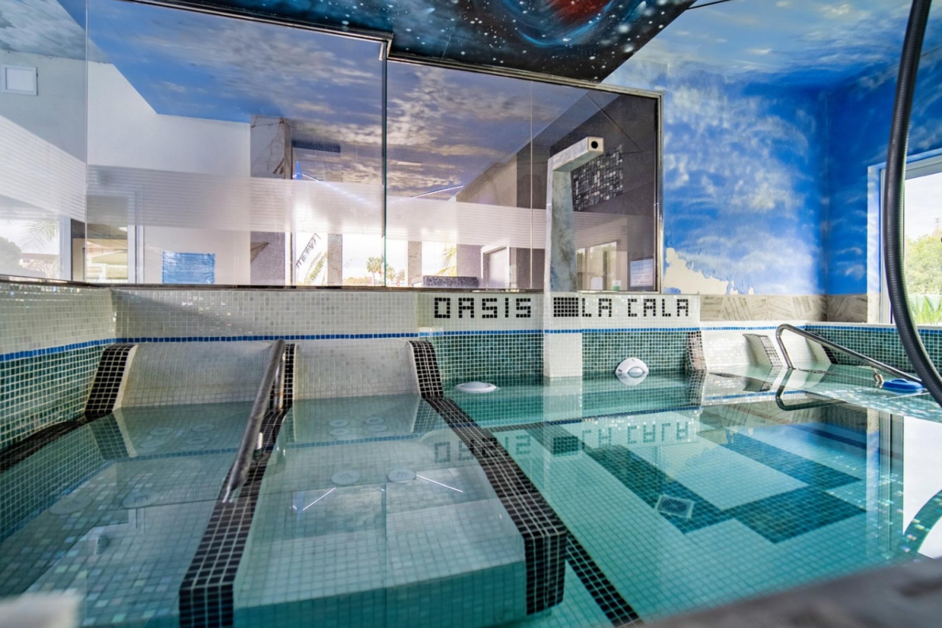 Videresalg - apartment -
Finestrat - Cala de Finestrat