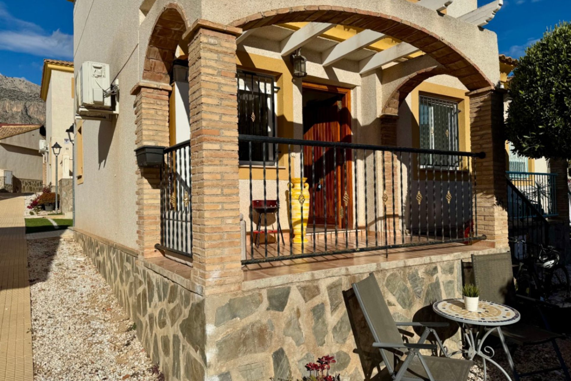 Videresalg - Bungalow -
Polop - La Alberca