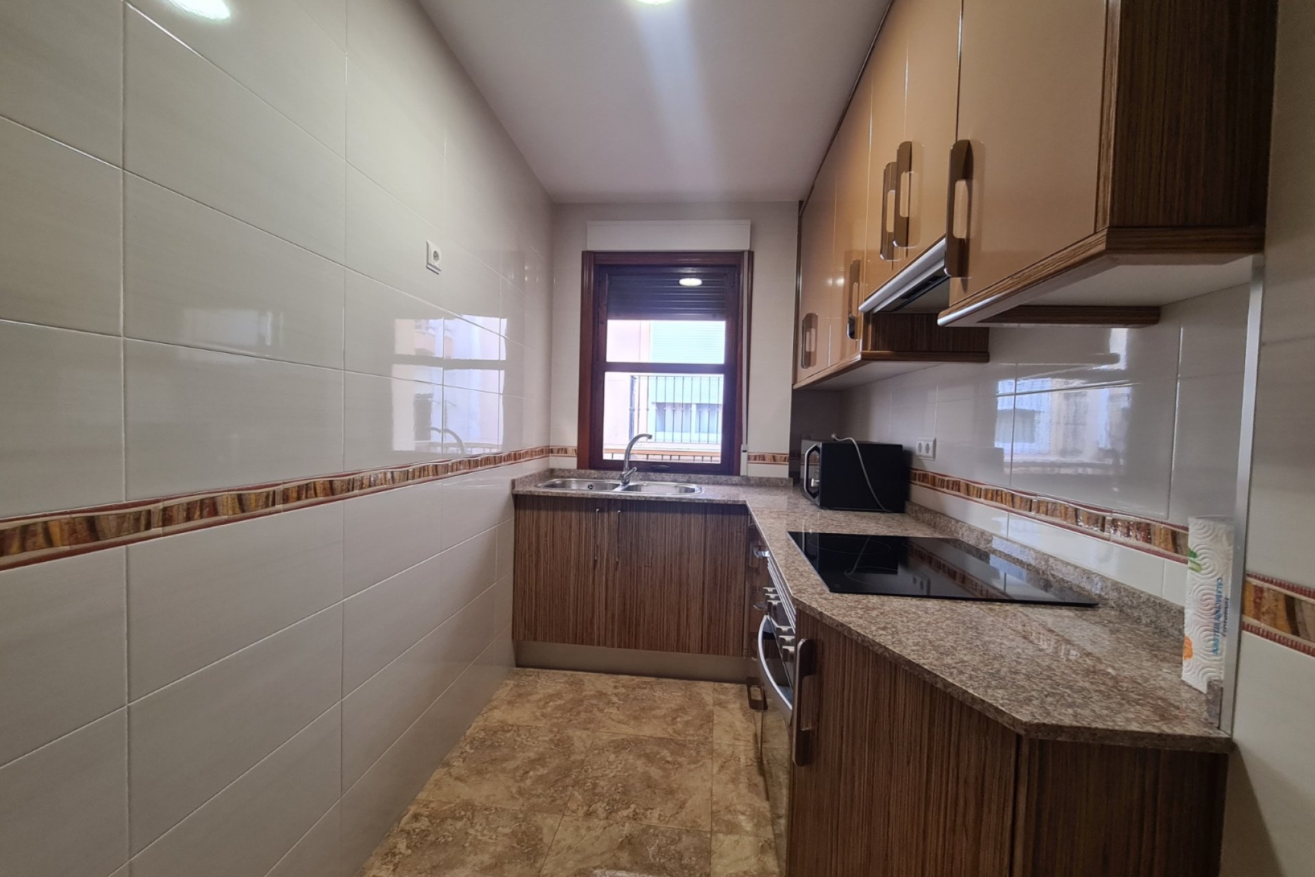 Videresalg - Bygg -
Benidorm - Levante