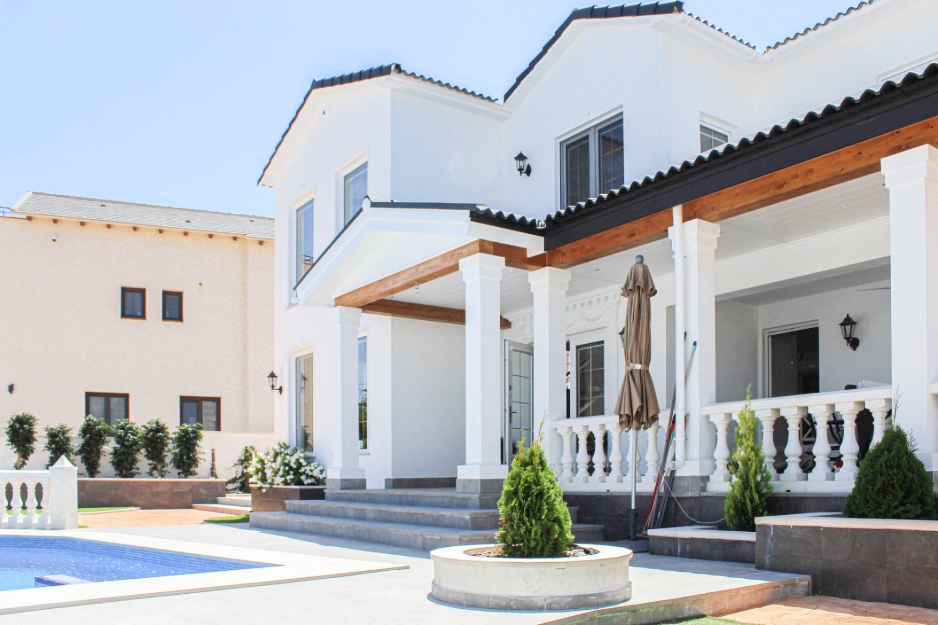 Videresalg -  Hytte / villa -
Albir