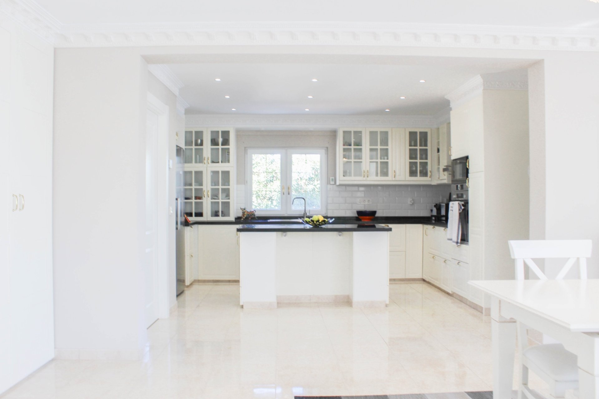 Videresalg -  Hytte / villa -
Albir
