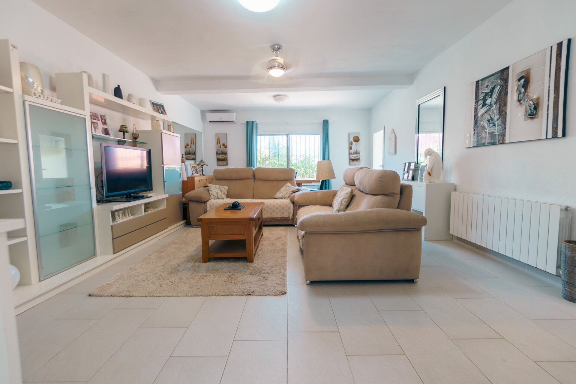 Videresalg -  Hytte / villa -
Albir