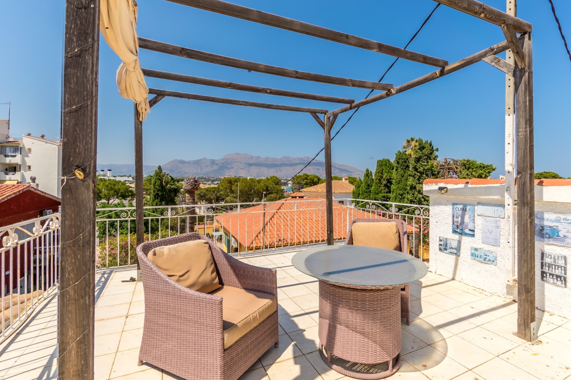 Videresalg -  Hytte / villa -
Albir