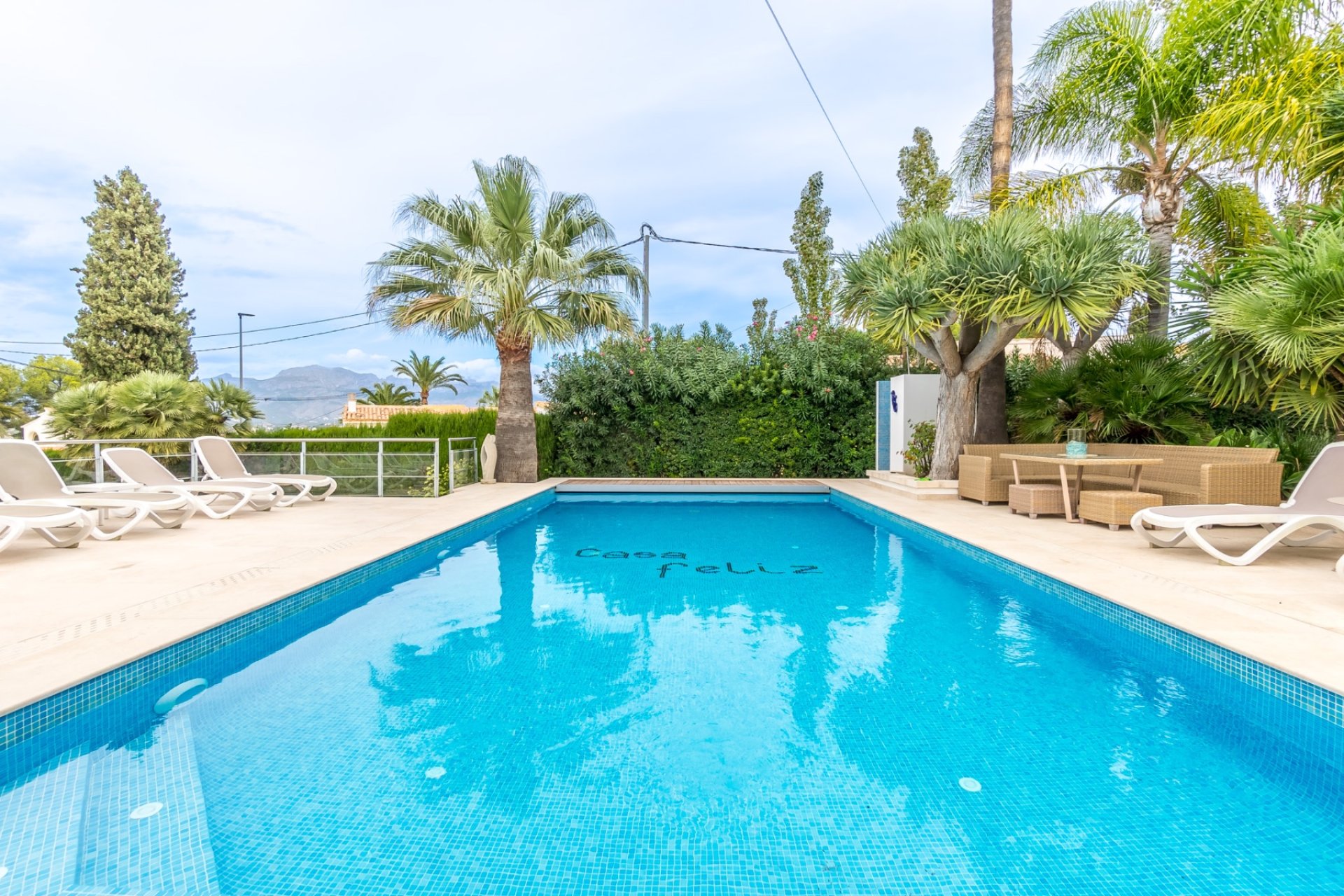 Videresalg -  Hytte / villa -
Albir