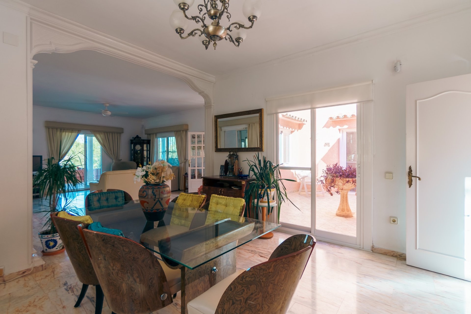 Videresalg -  Hytte / villa -
Albir