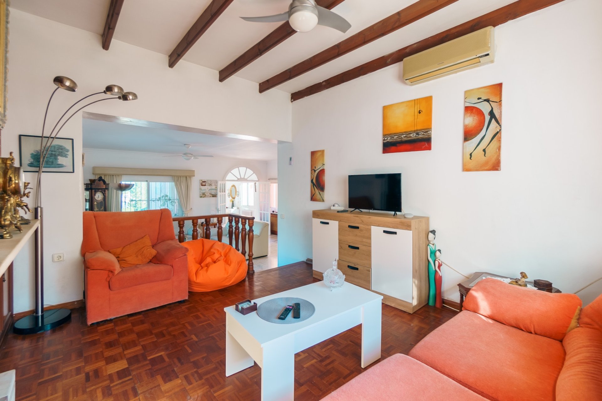 Videresalg -  Hytte / villa -
Albir