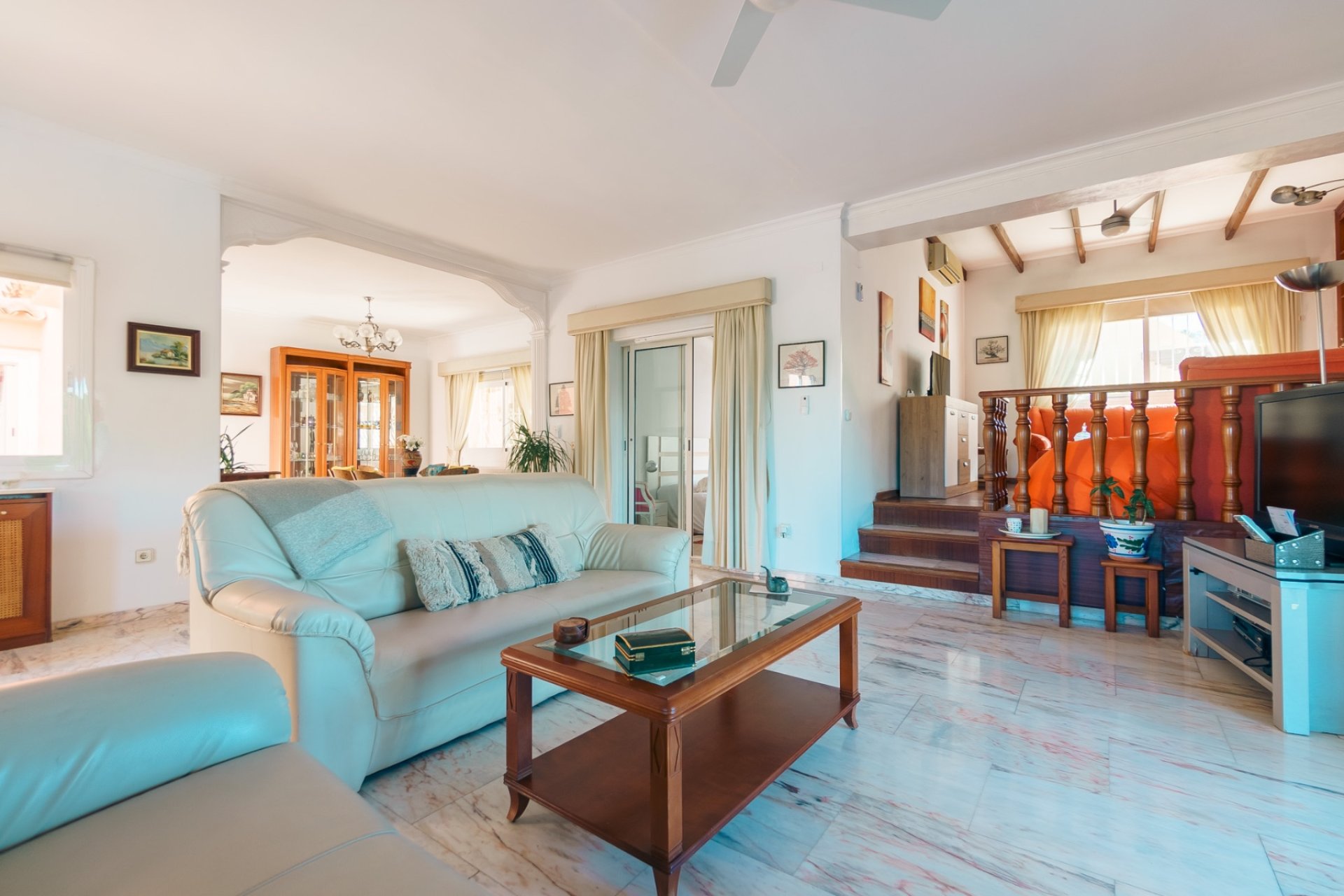 Videresalg -  Hytte / villa -
Albir