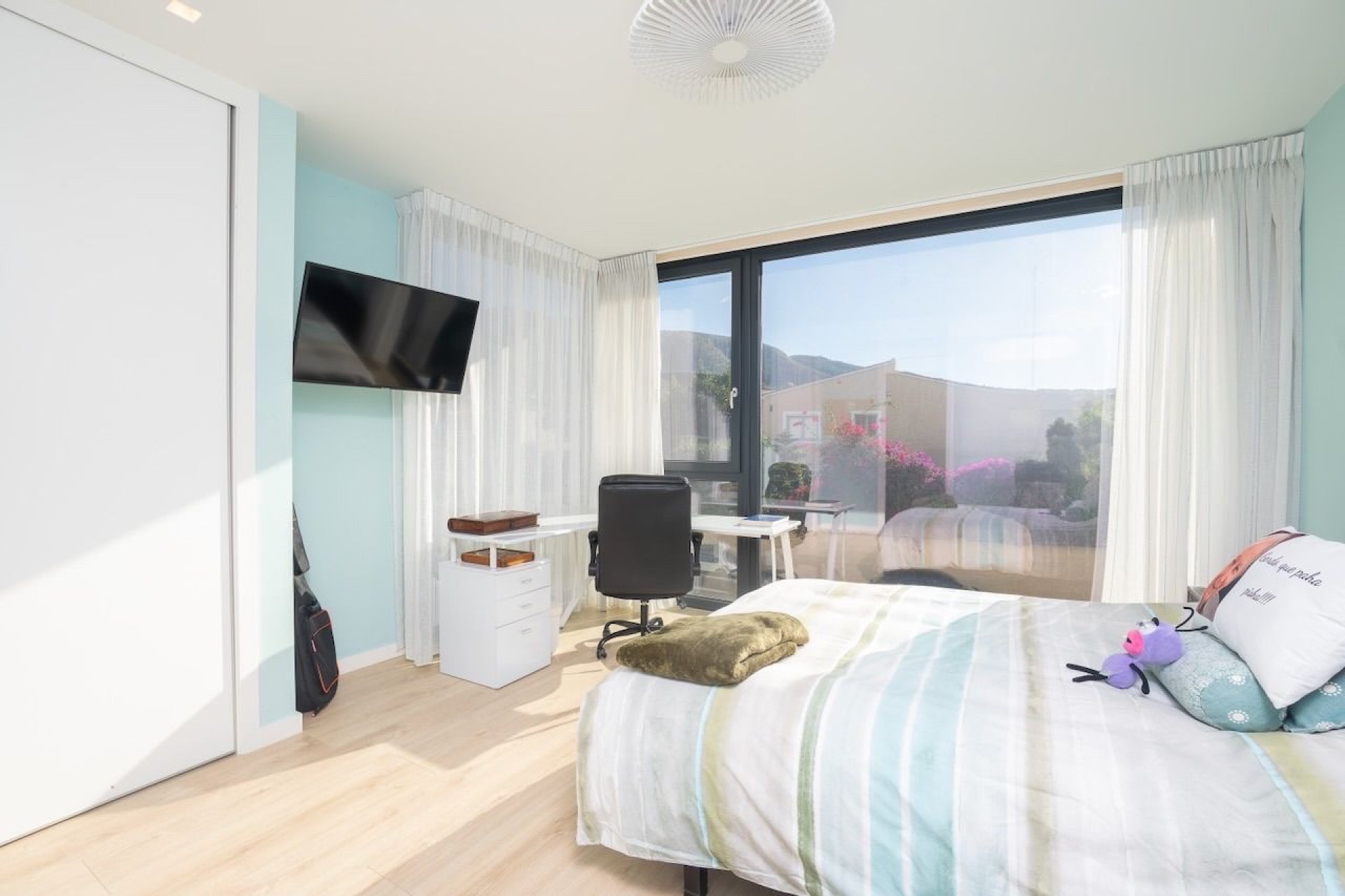 Videresalg -  Hytte / villa -
Albir