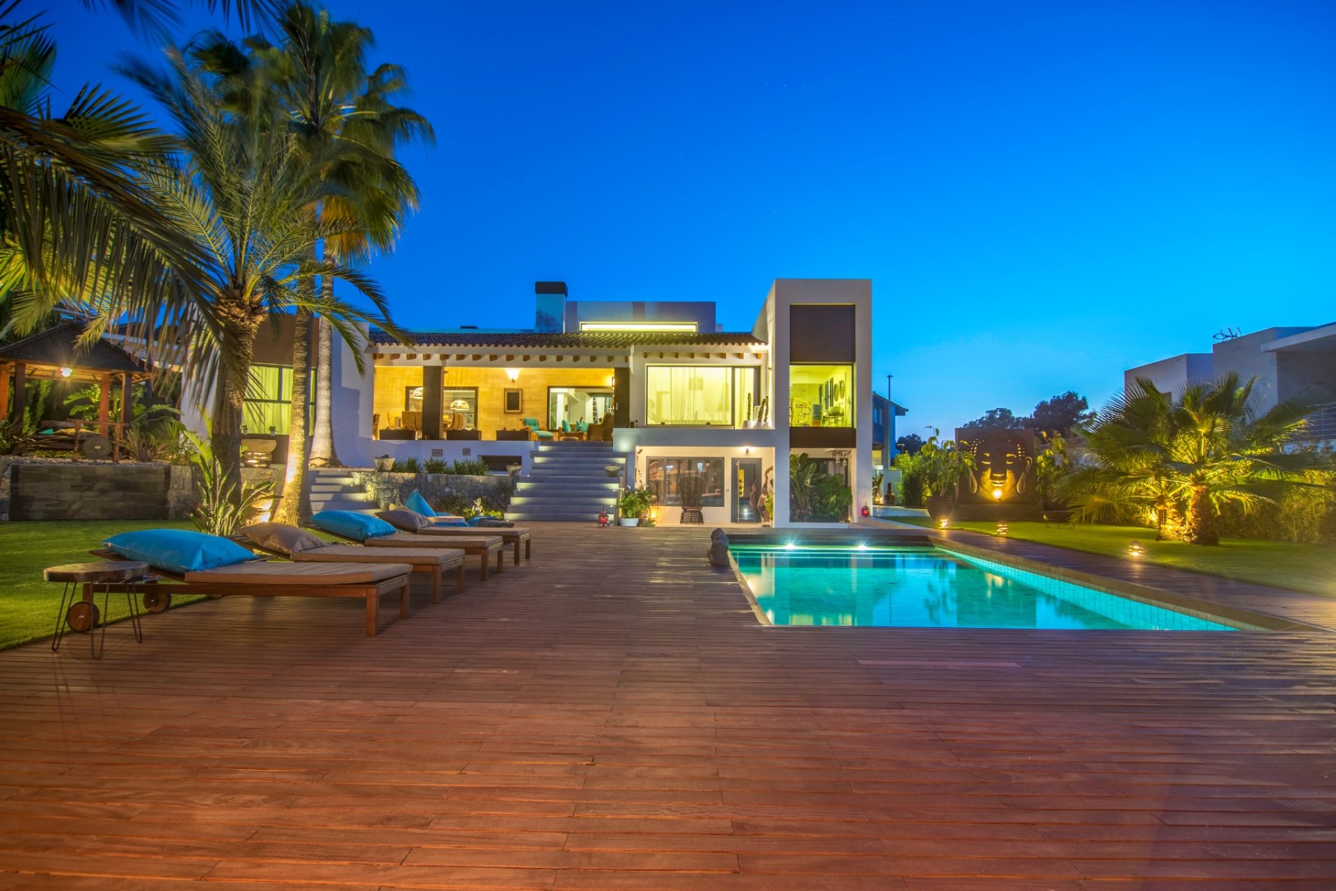 Videresalg -  Hytte / villa -
Albir