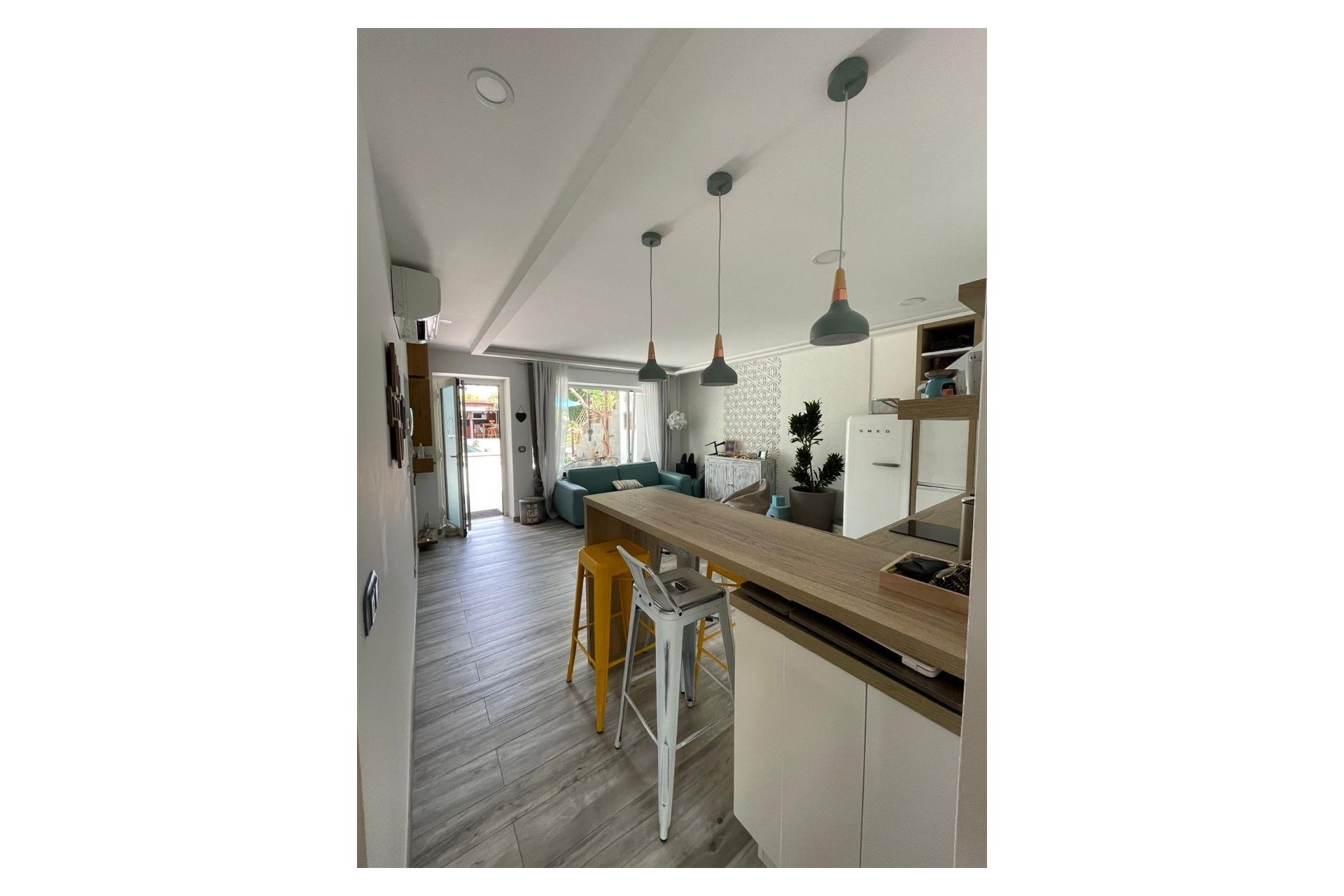 Videresalg -  Hytte / villa -
Albir