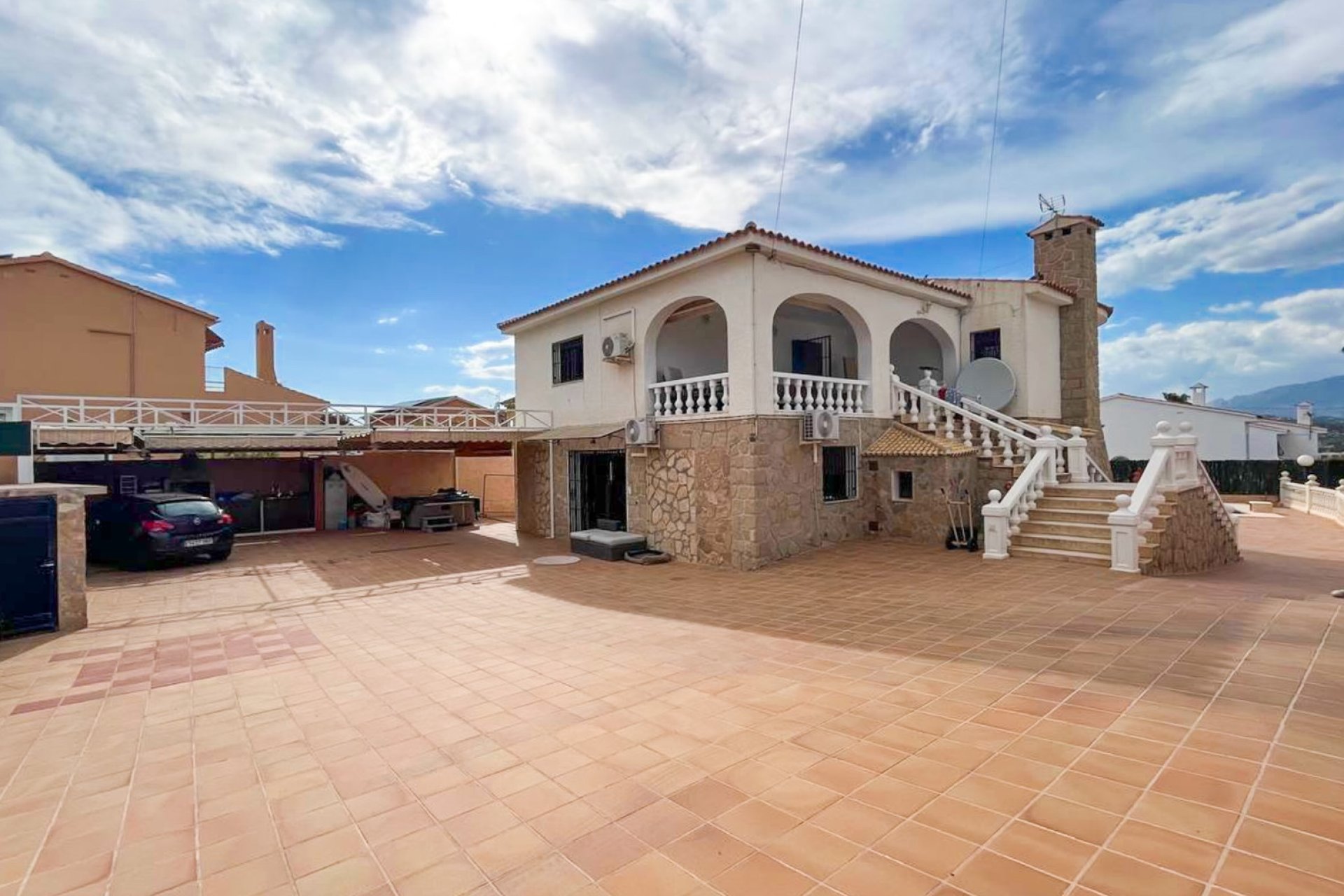 Videresalg -  Hytte / villa -
Albir