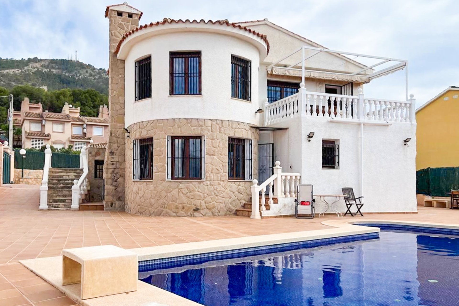 Videresalg -  Hytte / villa -
Albir