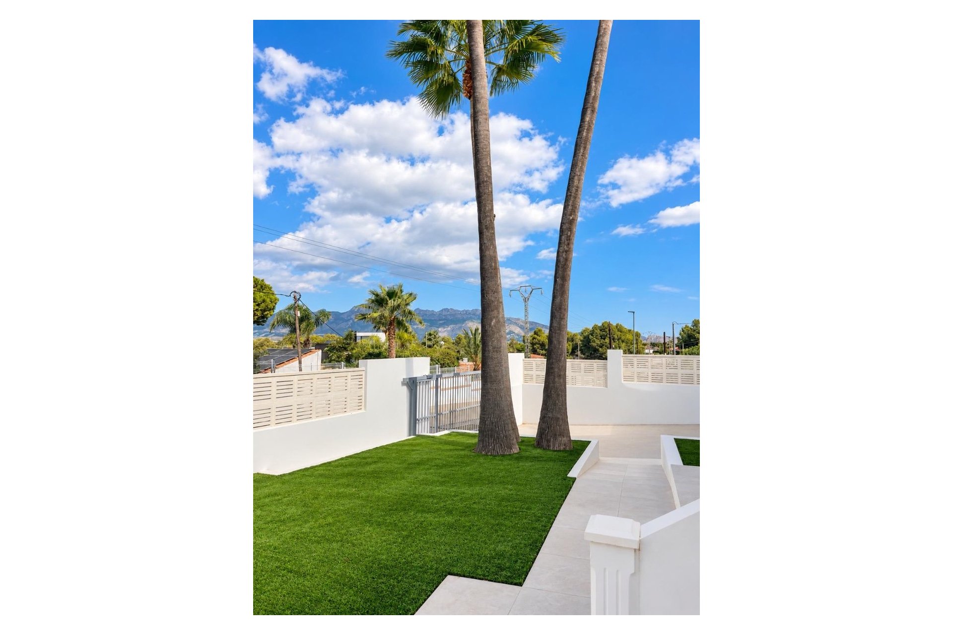 Videresalg -  Hytte / villa -
Albir