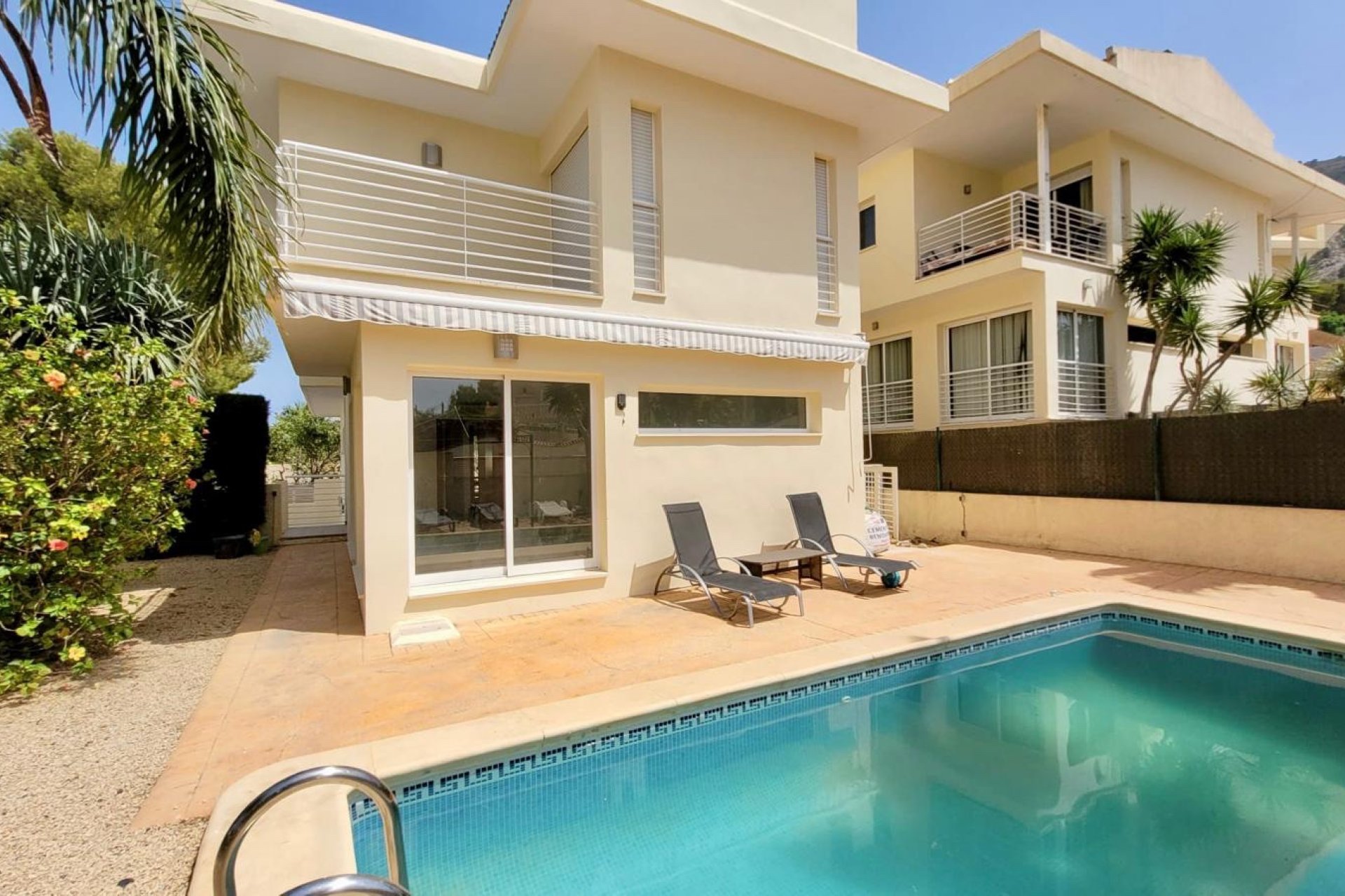 Videresalg -  Hytte / villa -
Albir