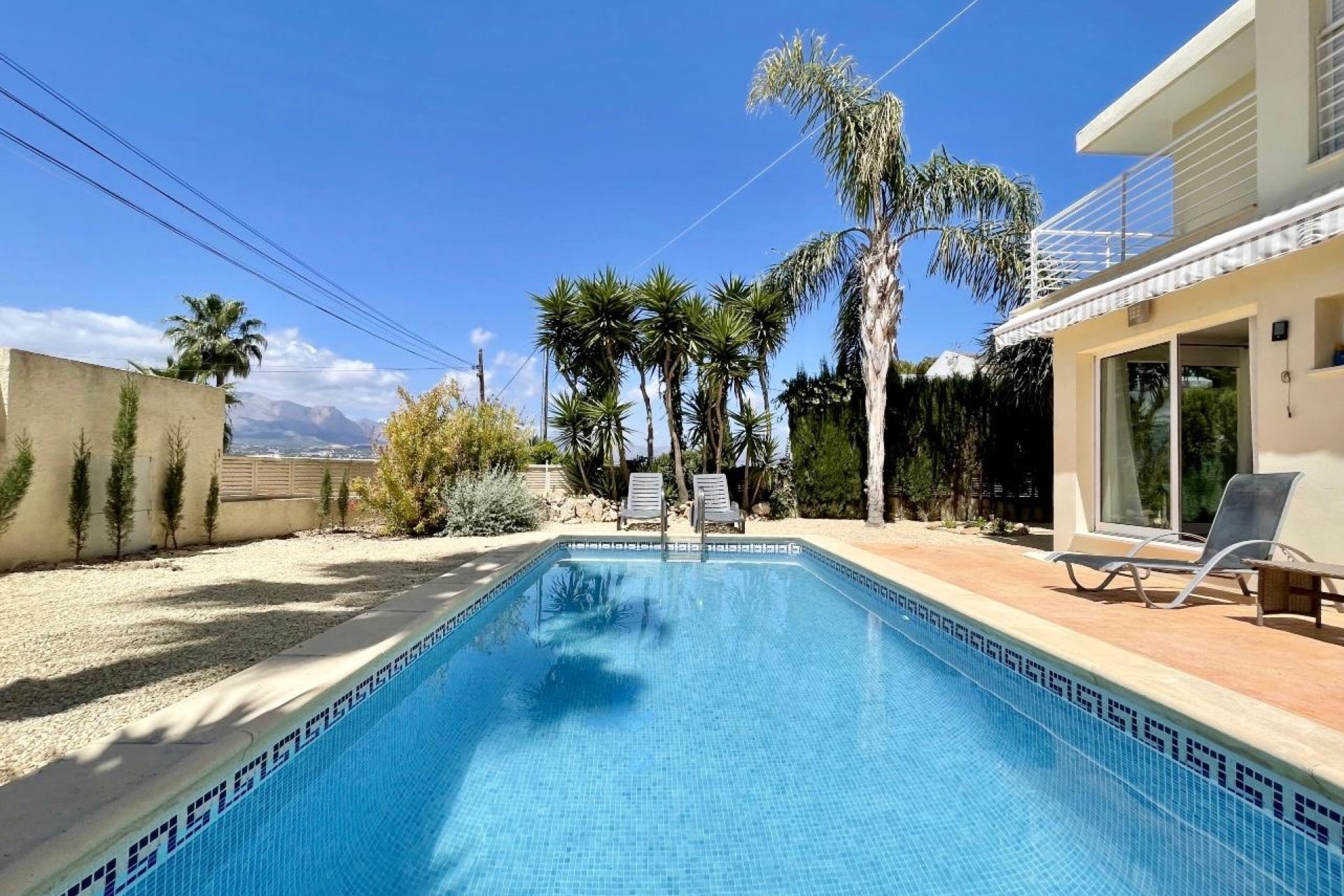 Videresalg -  Hytte / villa -
Albir