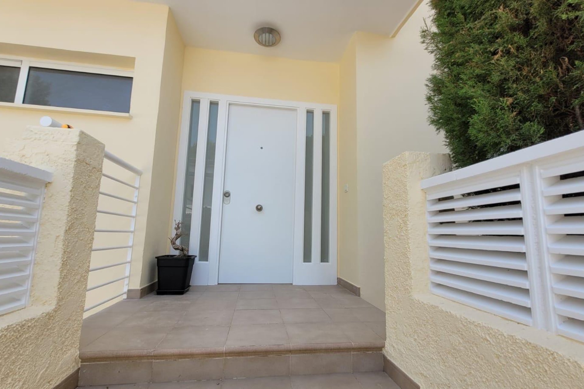 Videresalg -  Hytte / villa -
Albir