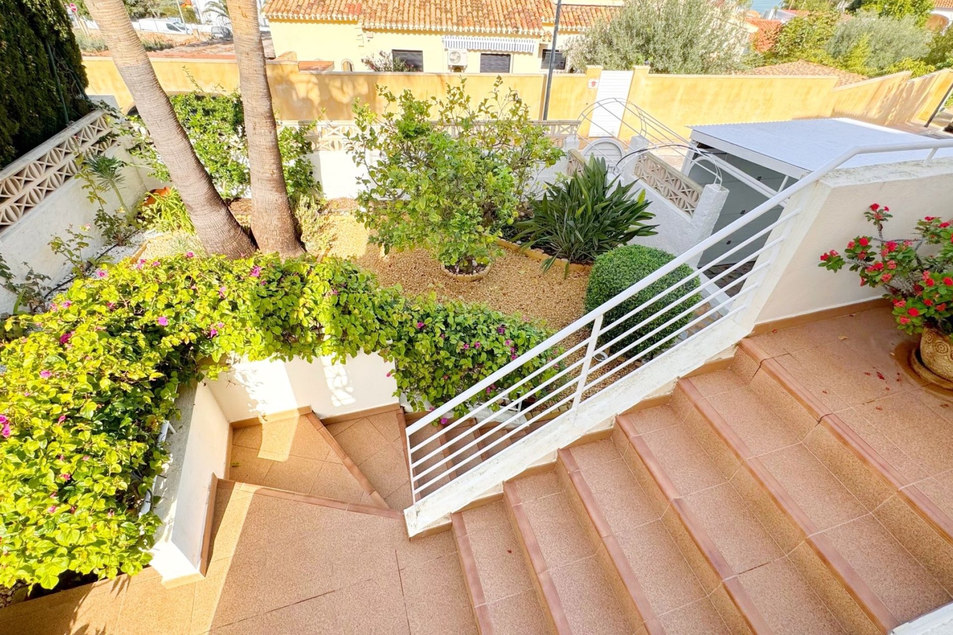 Videresalg -  Hytte / villa -
Albir