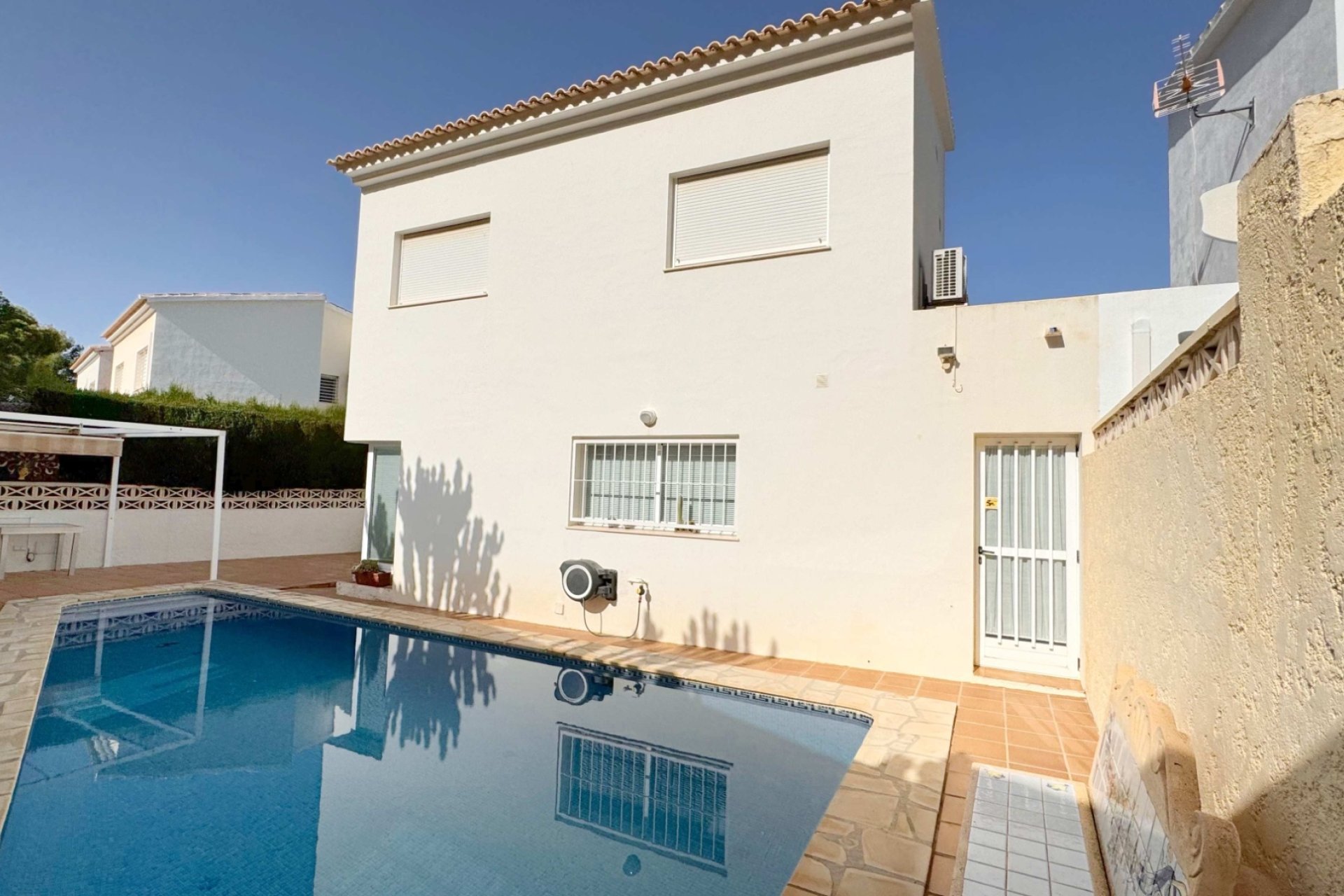 Videresalg -  Hytte / villa -
Albir