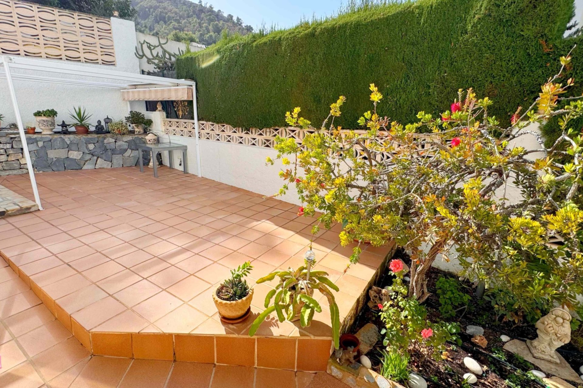 Videresalg -  Hytte / villa -
Albir