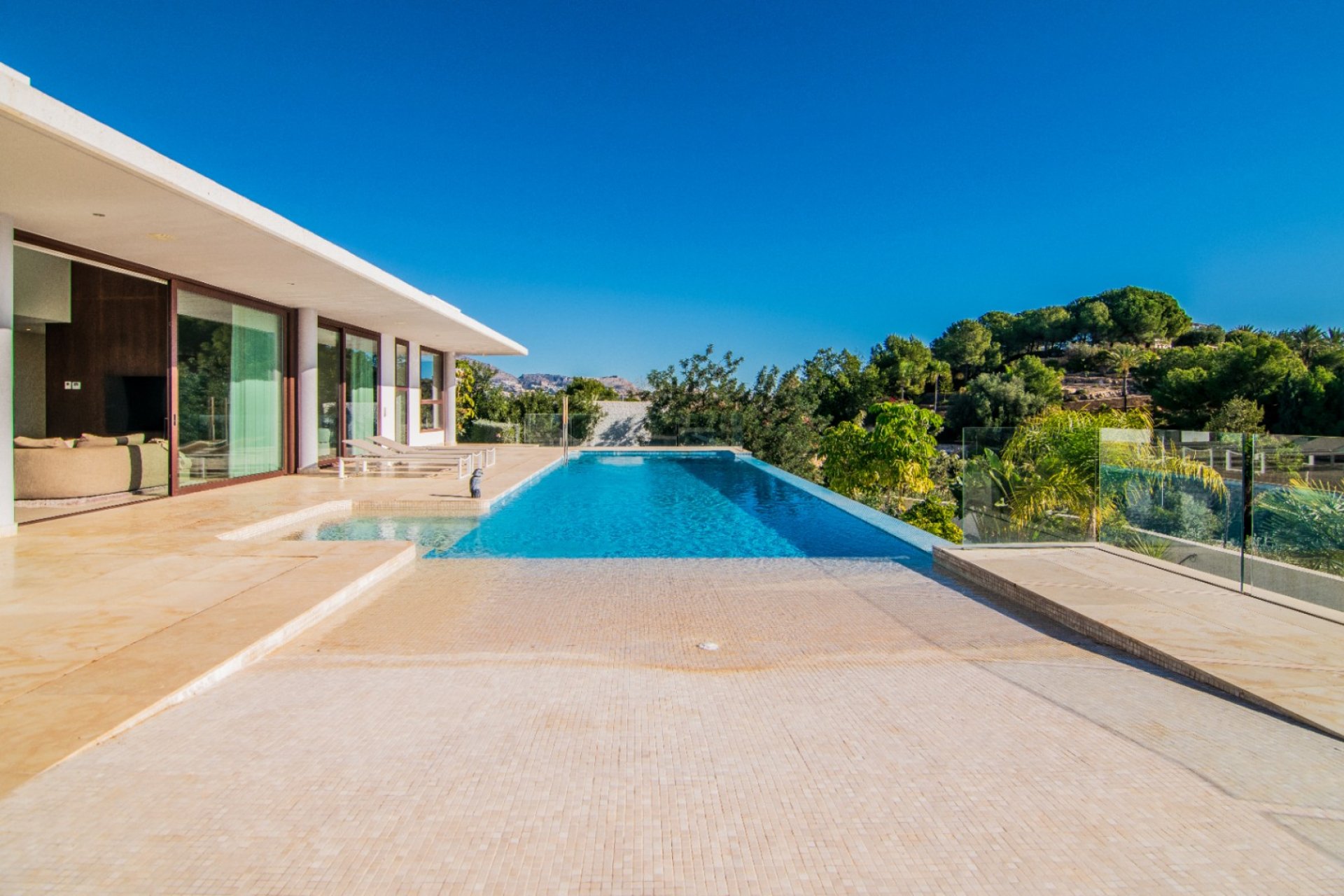 Videresalg -  Hytte / villa -
Altea