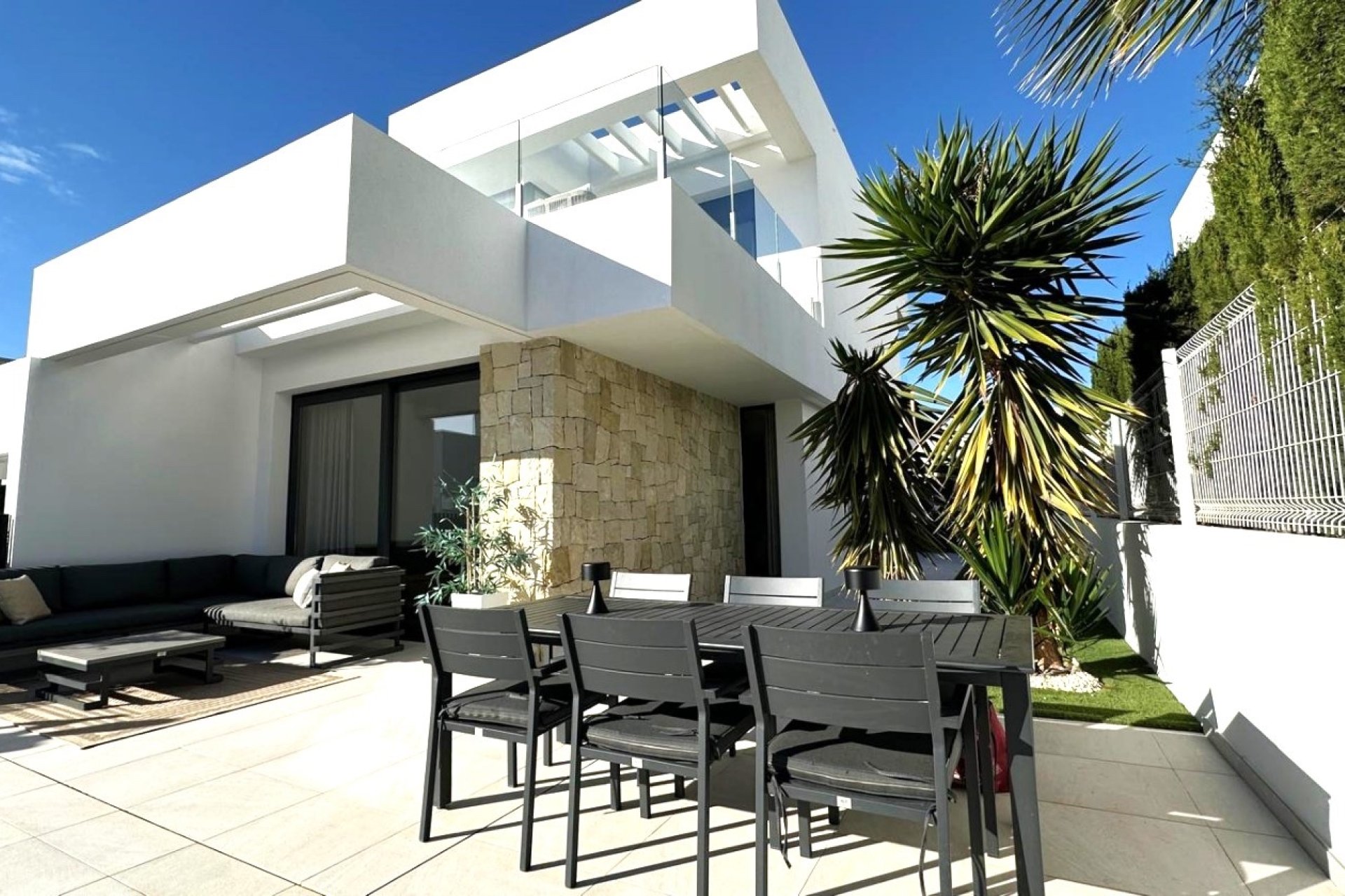 Videresalg -  Hytte / villa -
Finestrat