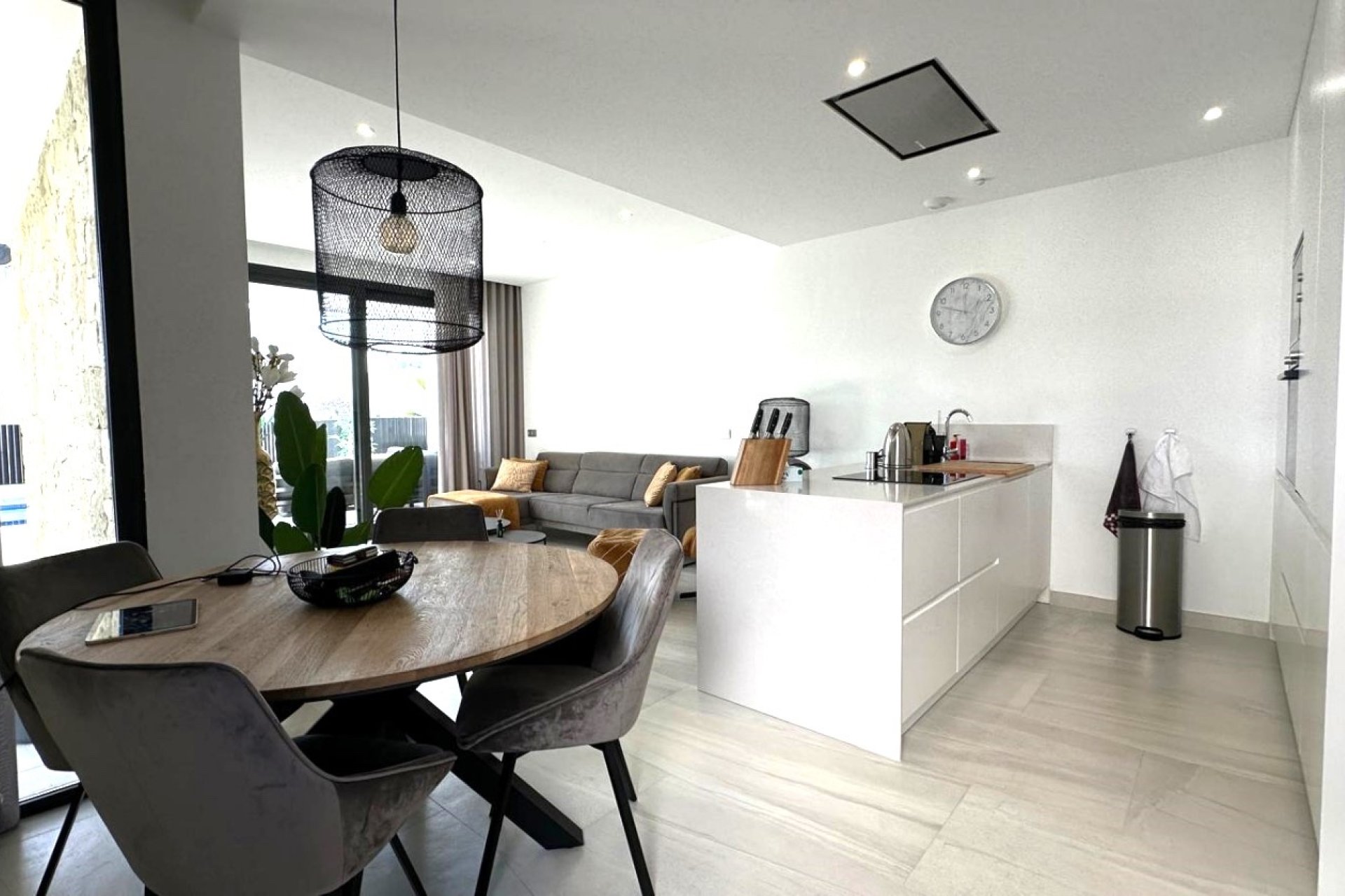 Videresalg -  Hytte / villa -
Finestrat