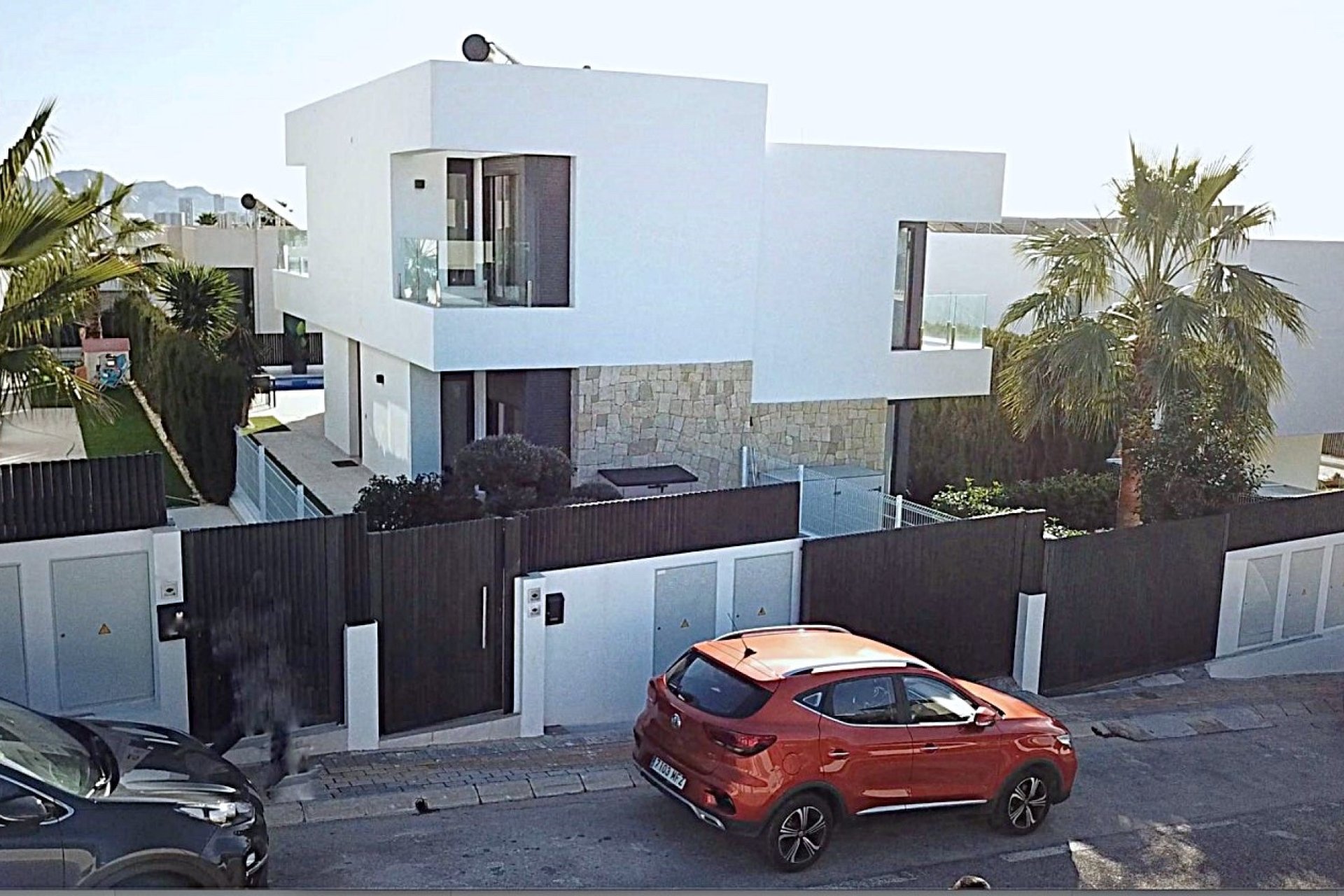 Videresalg -  Hytte / villa -
Finestrat