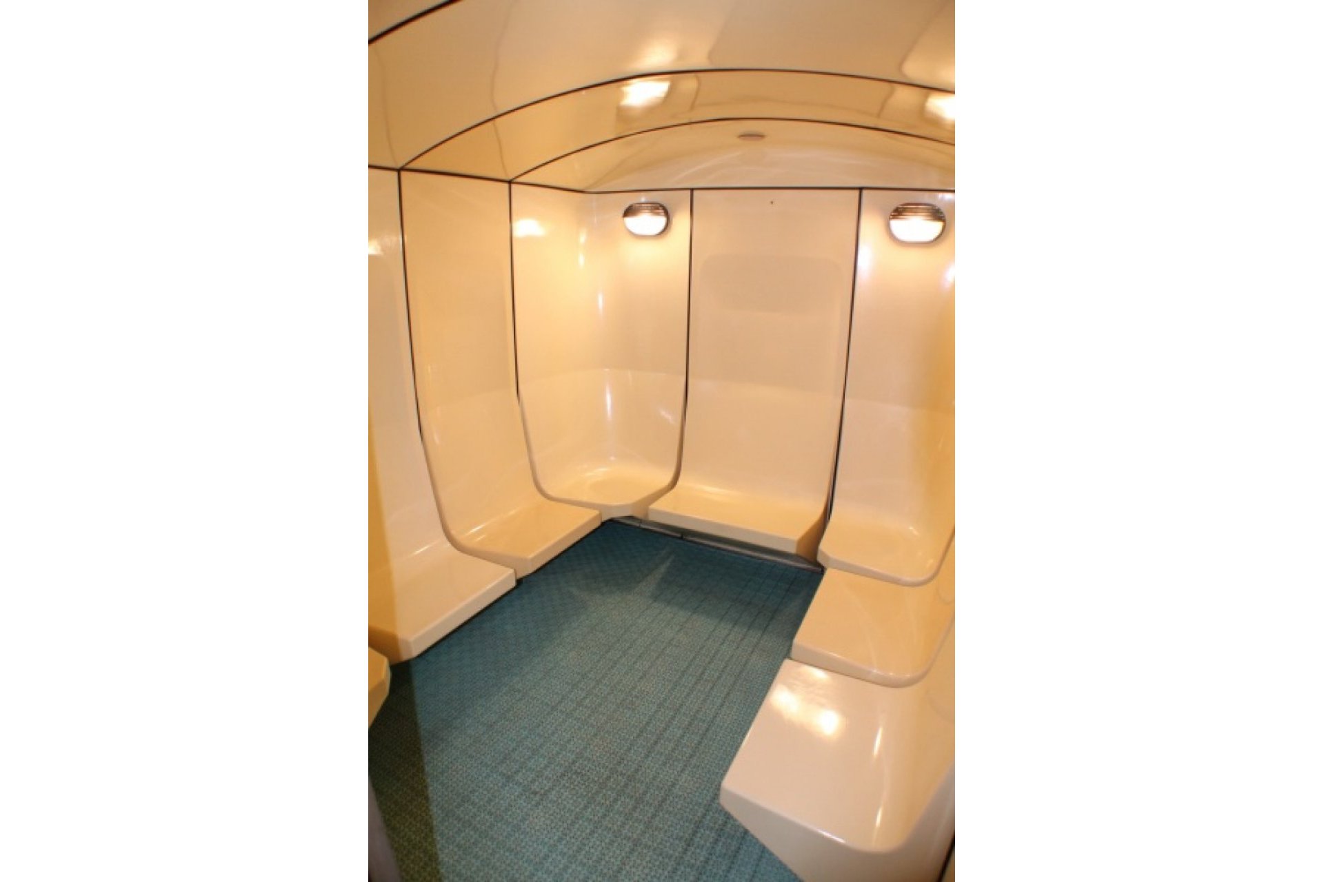 Videresalg - Kommersiell -
Altea