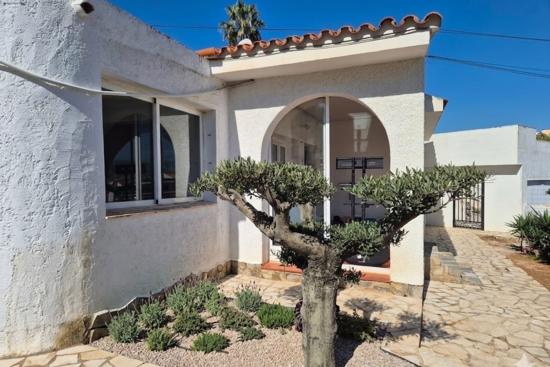 Videresalg - Rekkehus -
Albir