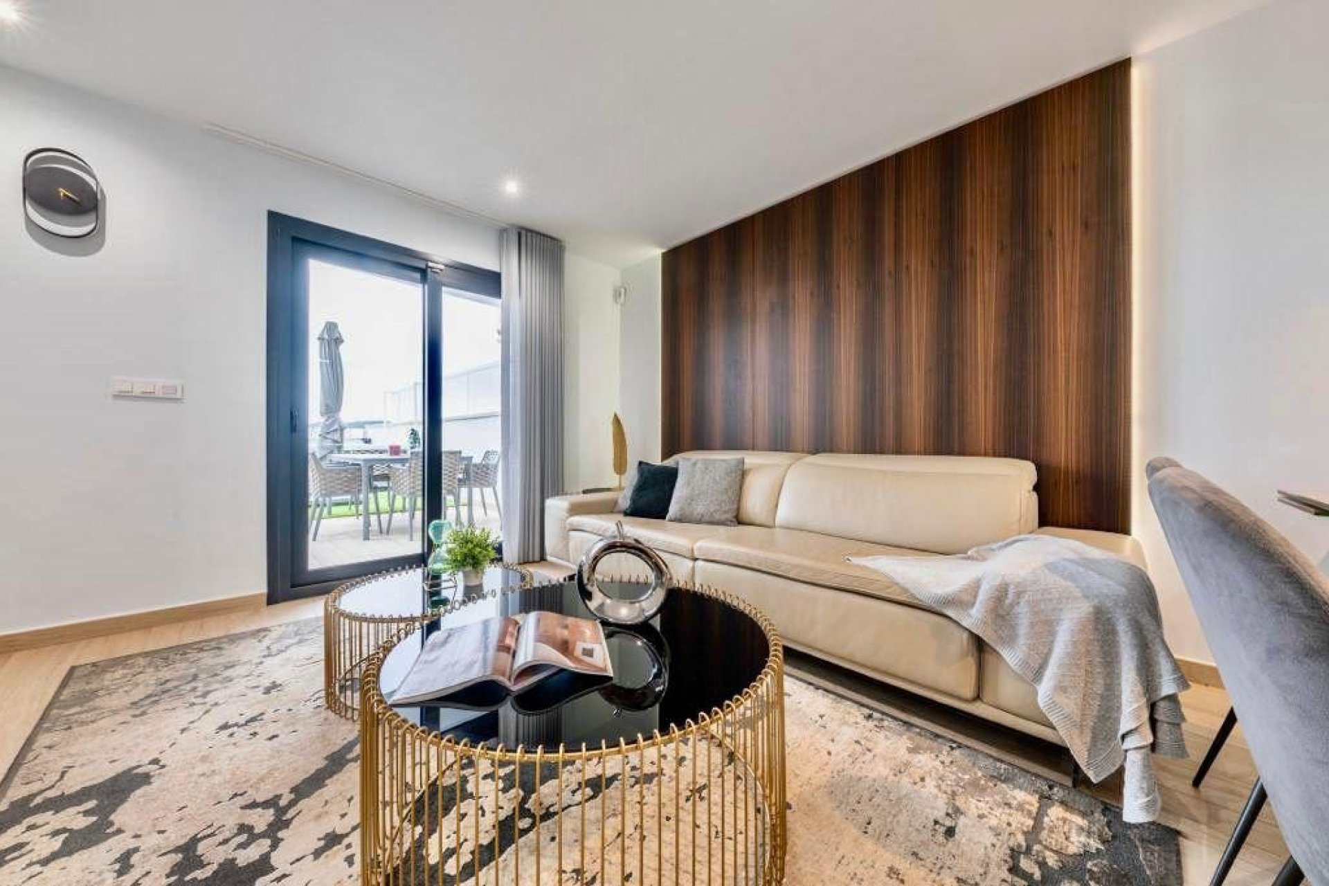 Videresalg - Townhouse / Semi -
Finestrat - Urbanización