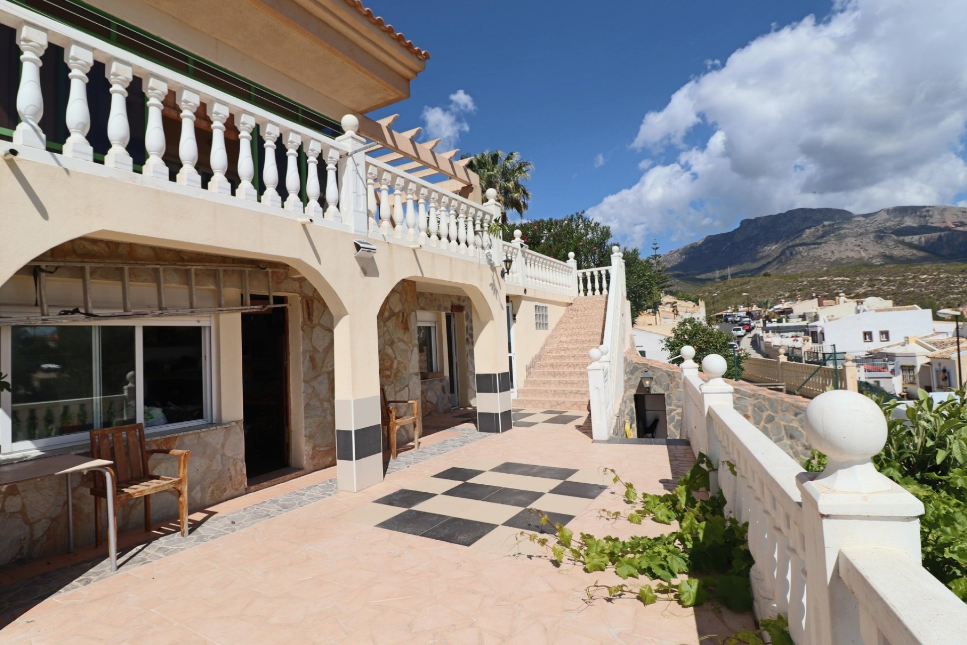 Videresalg - Townhouse / Semi -
La Nucía - Urbanisations