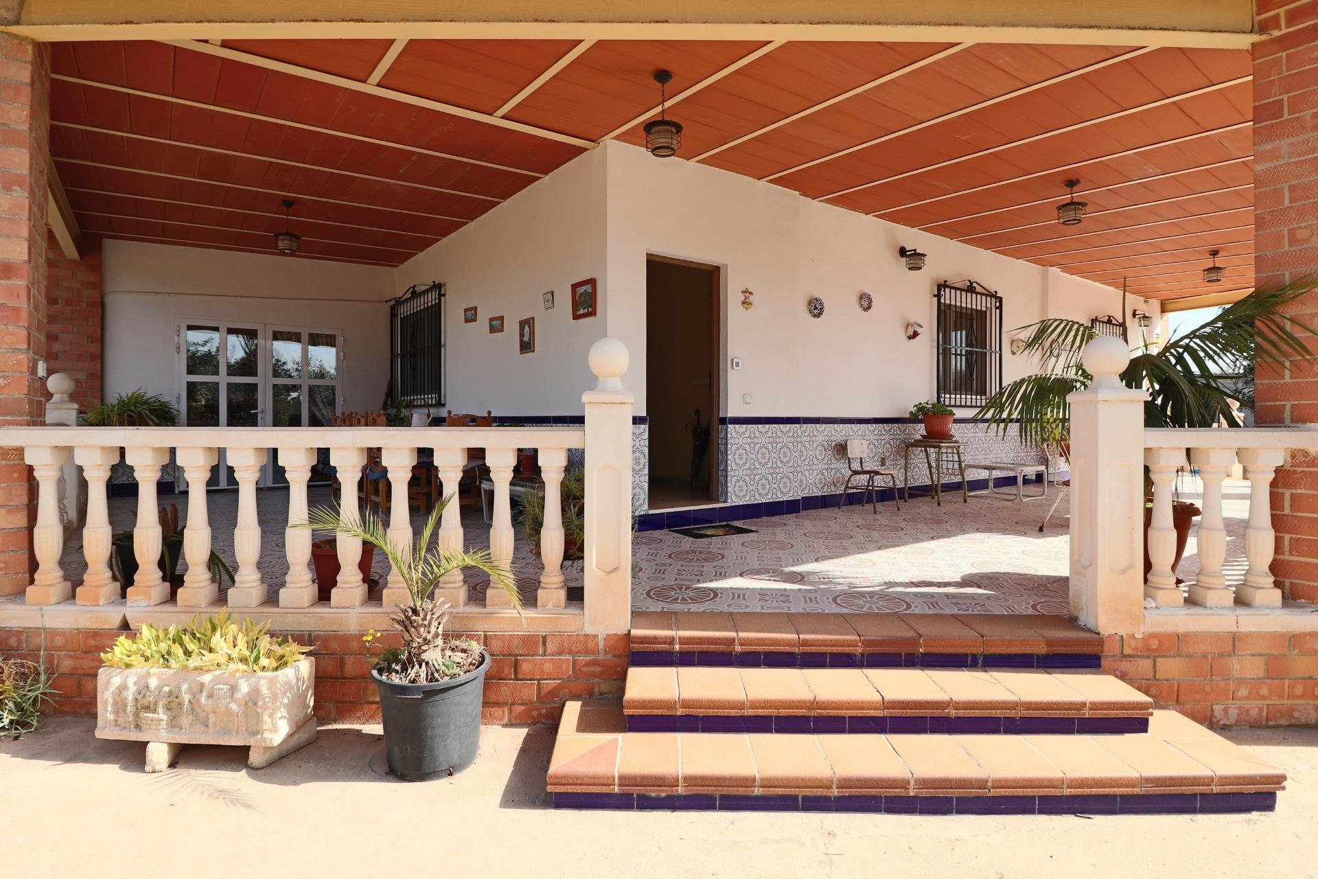 Videresalg - Villa -
Benidorm - Juzgados