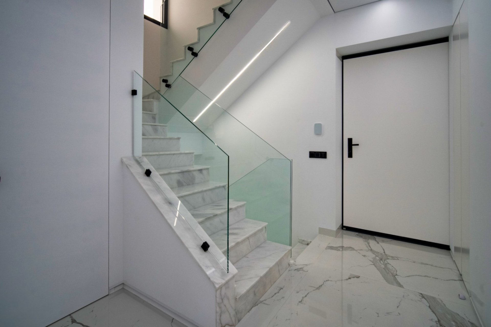 Videresalg - Villa -
Benidorm - Playa de Poniente