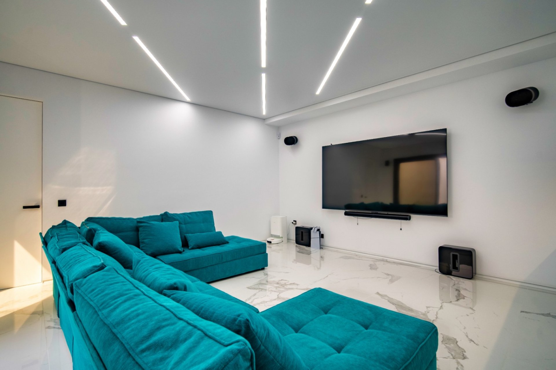 Videresalg - Villa -
Benidorm - Playa de Poniente