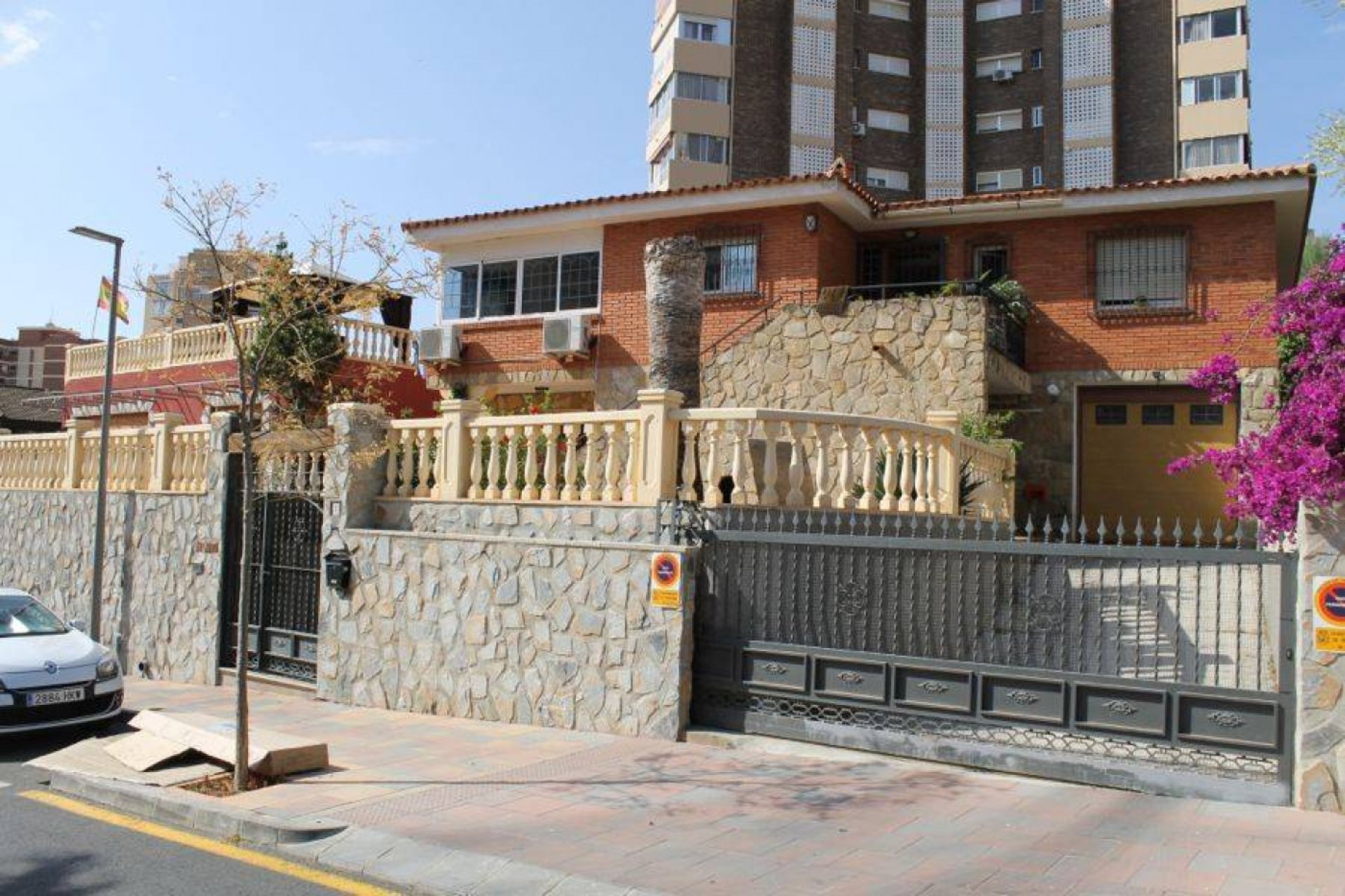 Videresalg - Villa -
Benidorm - Poniente