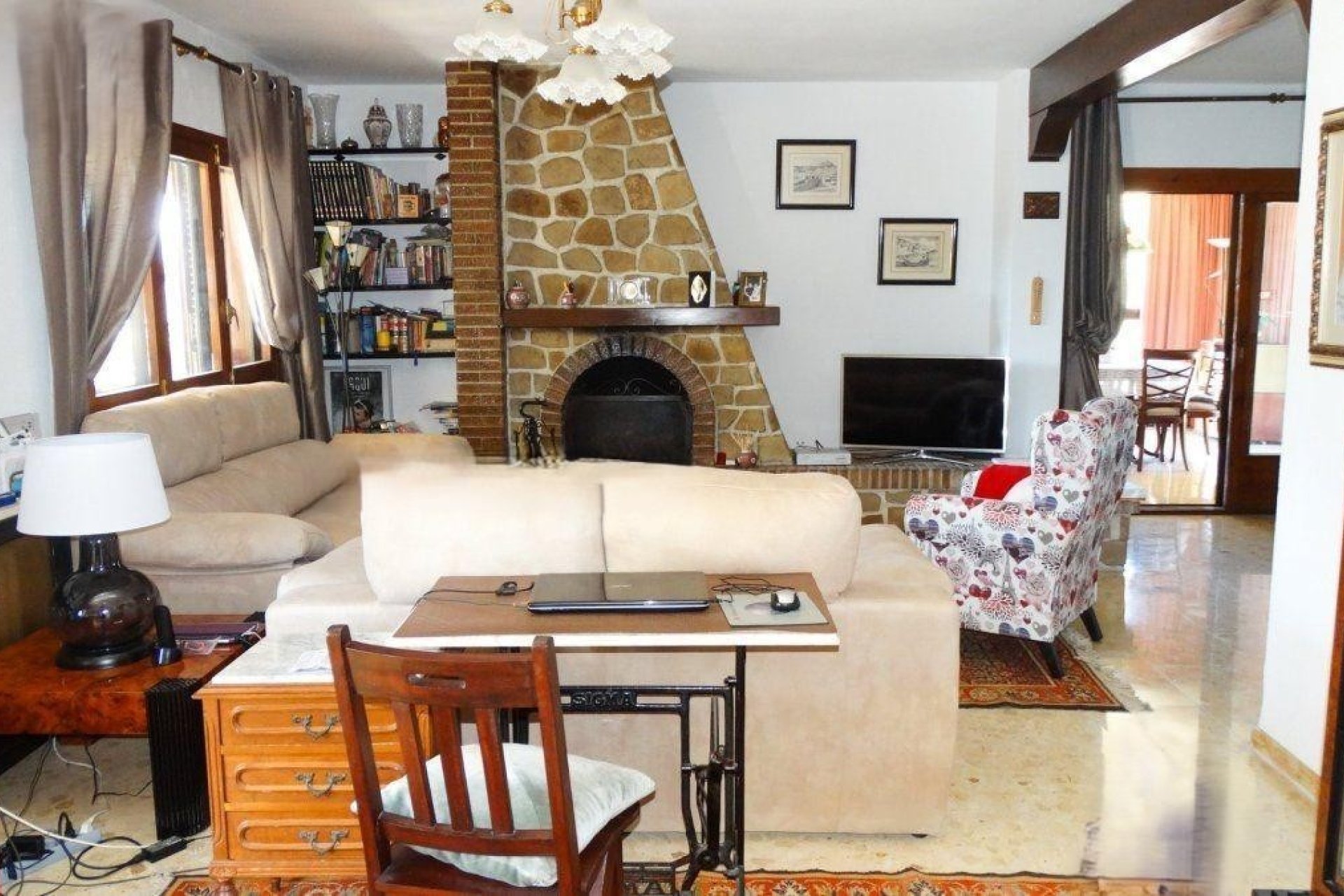 Videresalg - Villa -
Benidorm - Rincón de Loix