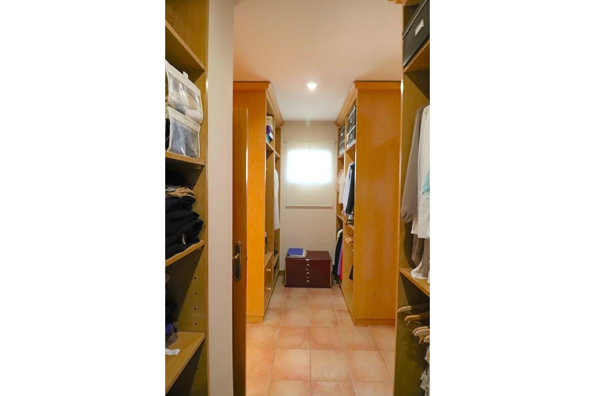 Videresalg - Villa -
Benidorm - Urbanizaciones