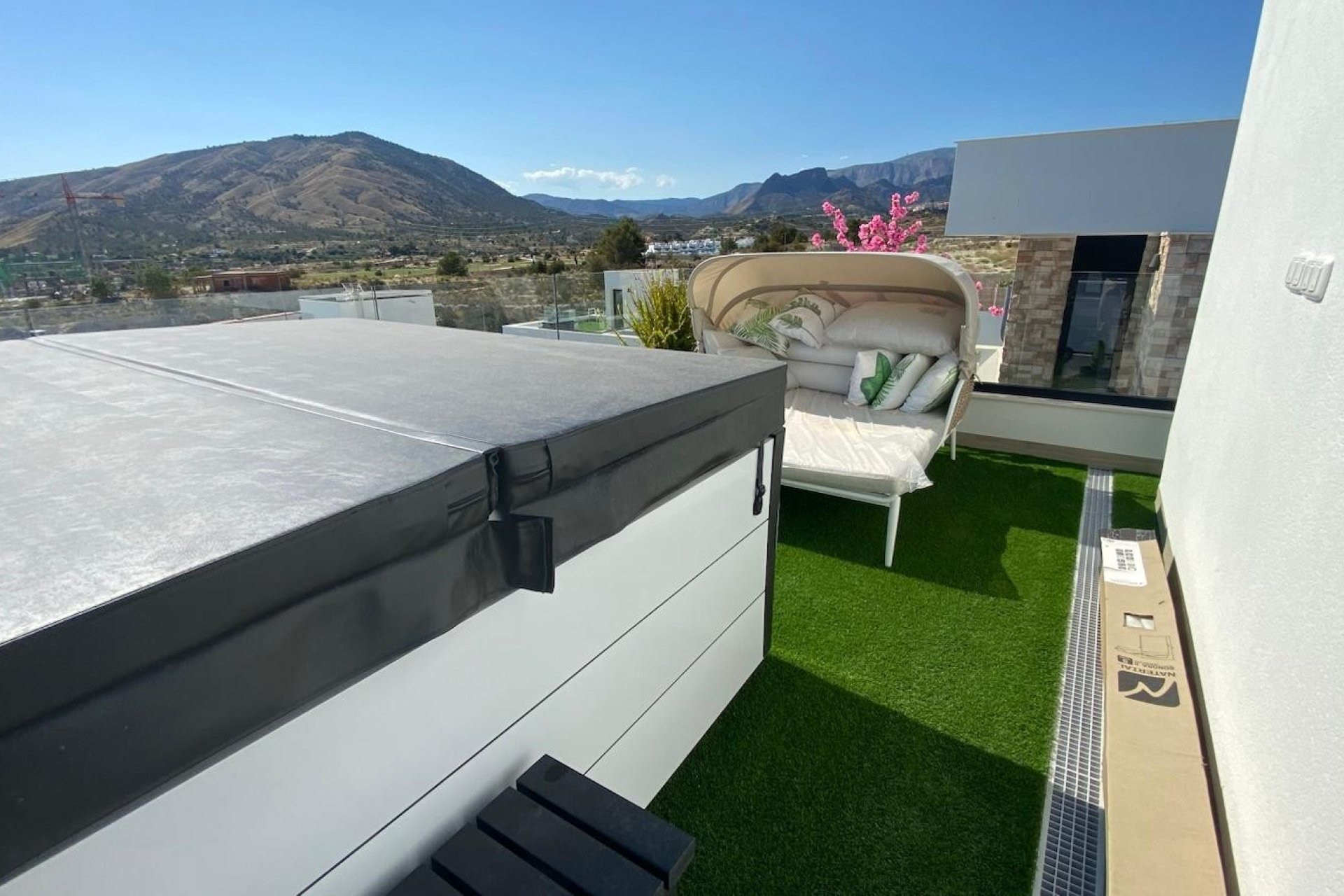 Videresalg - Villa -
Finestrat