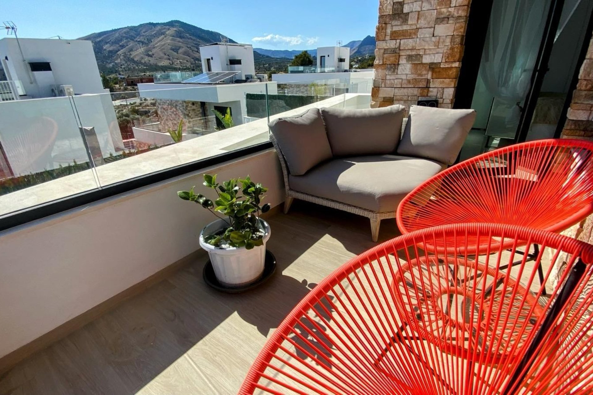 Videresalg - Villa -
Finestrat