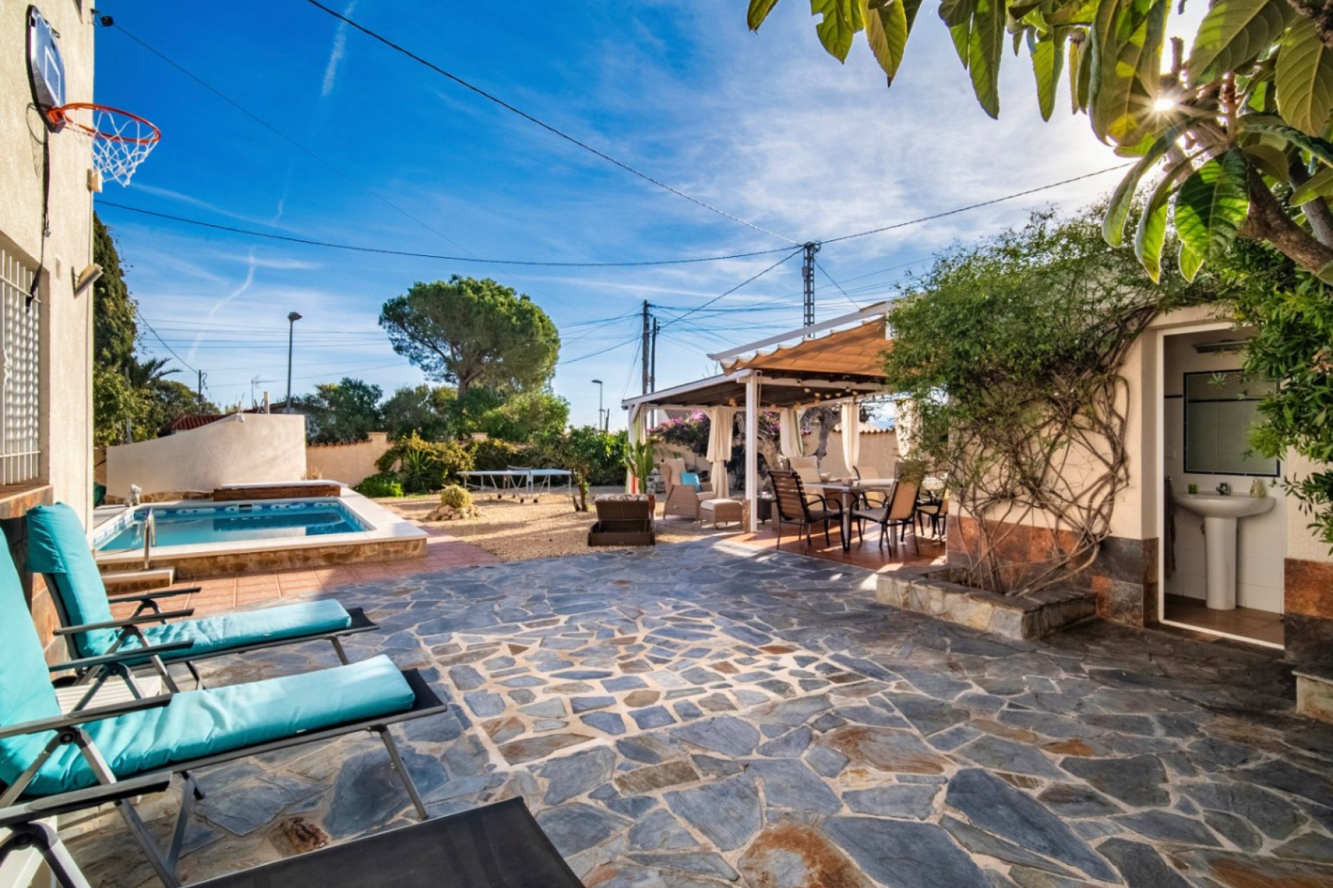 Videresalg - Villa -
La Nucía - Montebello - Nou Espai