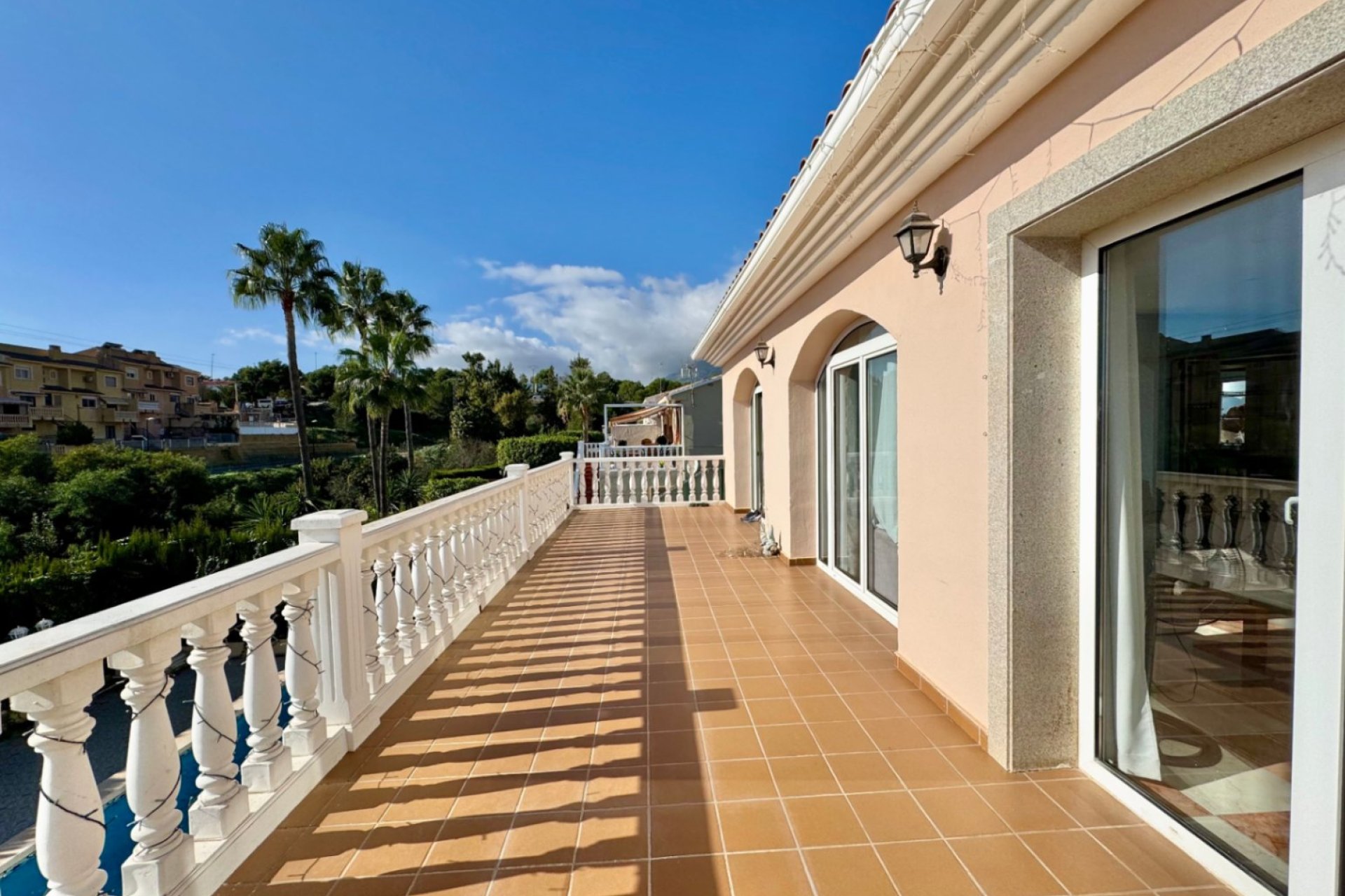 Videresalg - Villa -
La Nucía