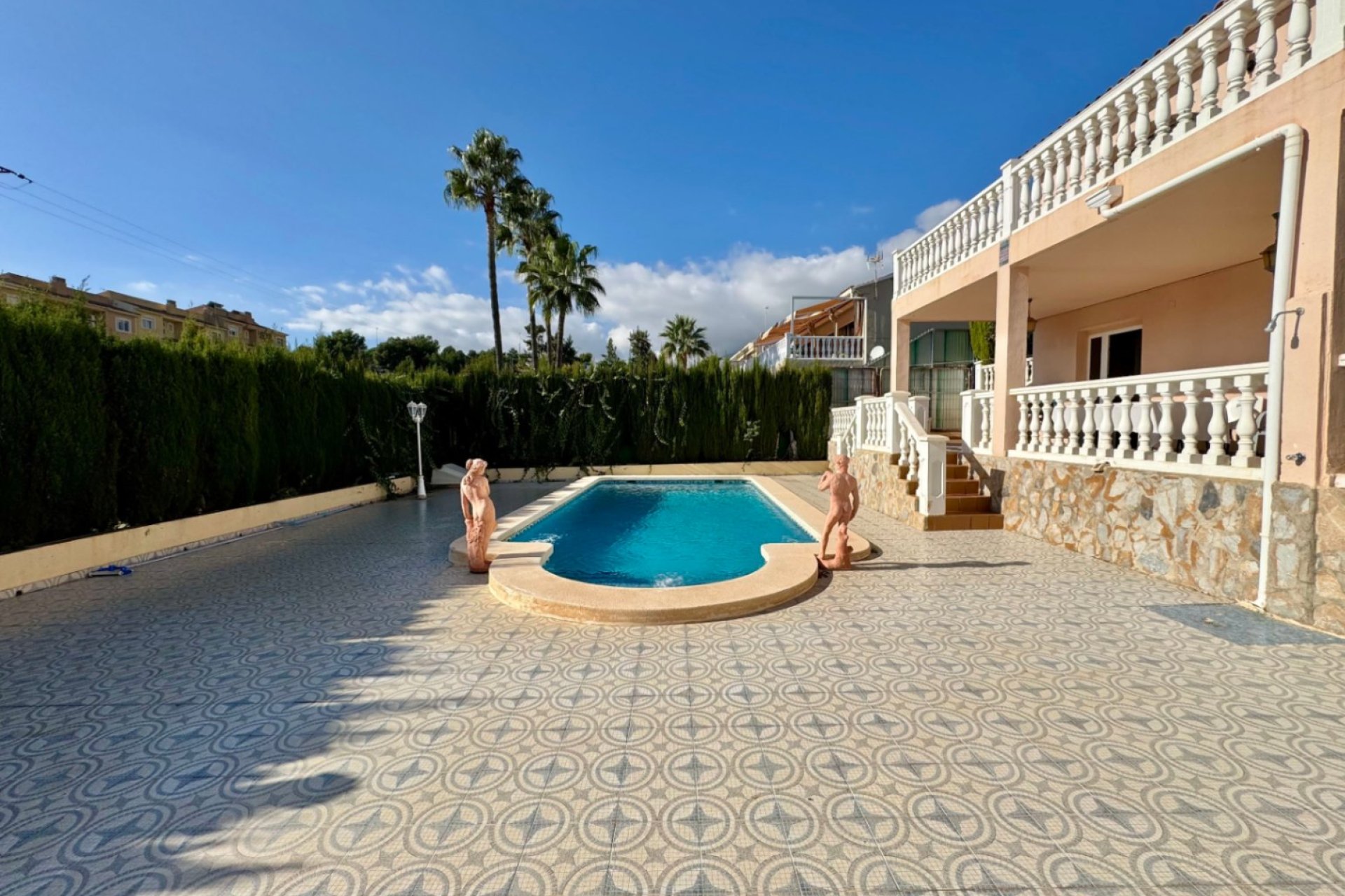 Videresalg - Villa -
La Nucía