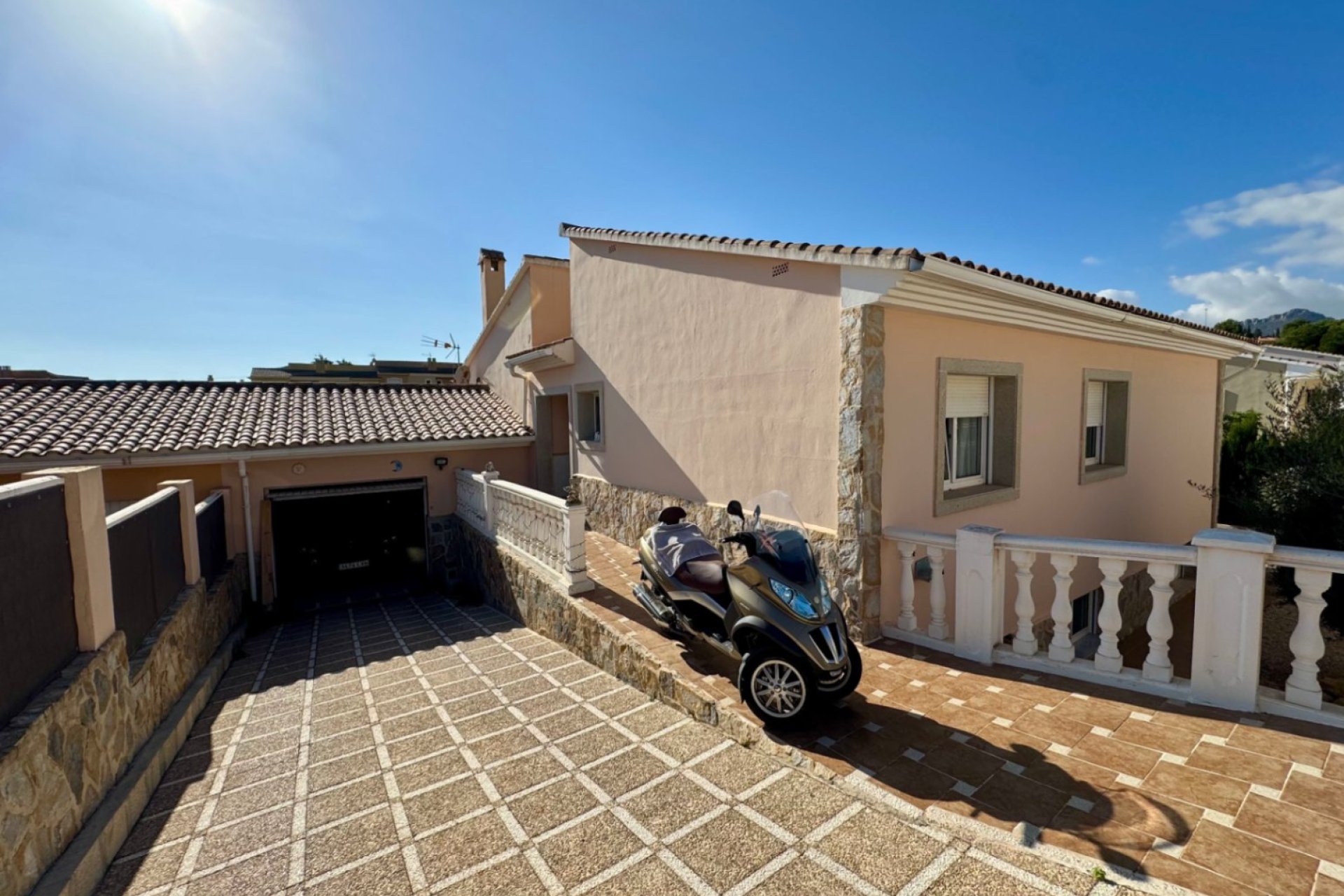 Videresalg - Villa -
La Nucía