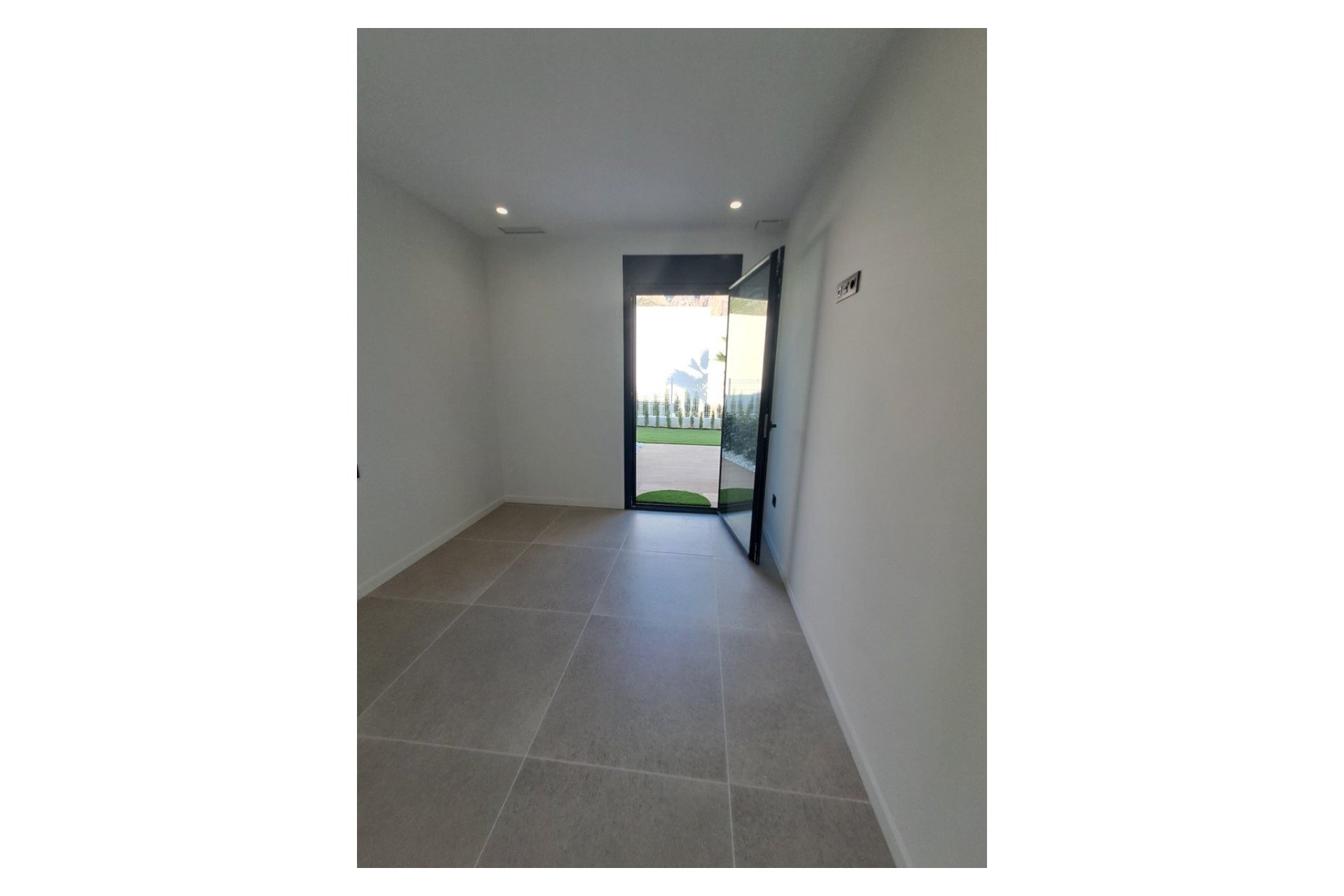 Videresalg - Villa -
Polop - Urbanizaciones