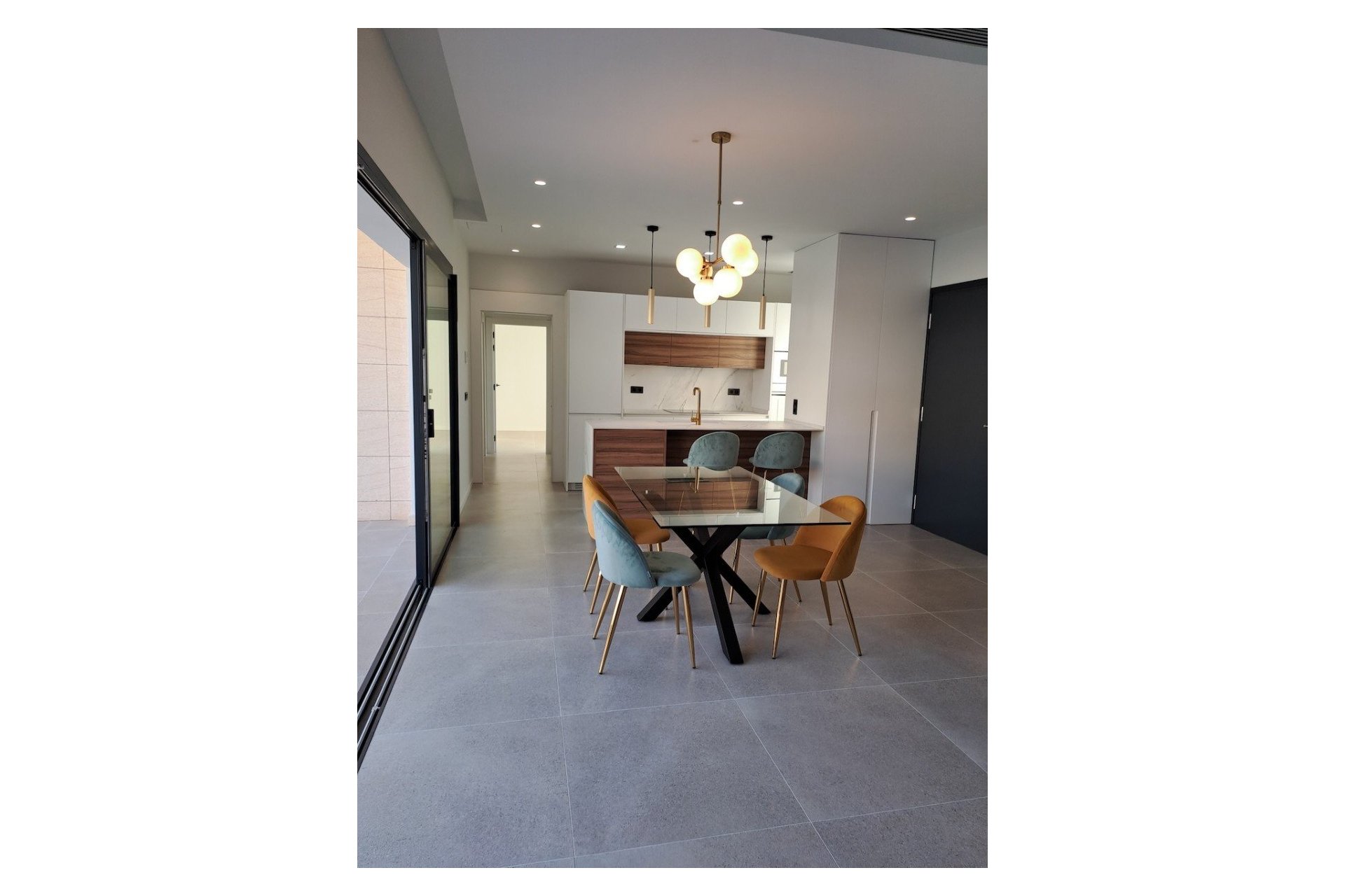 Videresalg - Villa -
Polop - Urbanizaciones