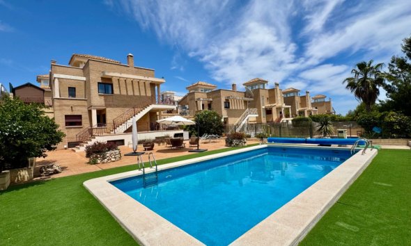 Villa - Herverkoop - La Nucía -
                La Alberca