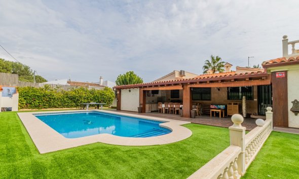 Villa - Resale - Alfas del Pí - Alfas del Pí