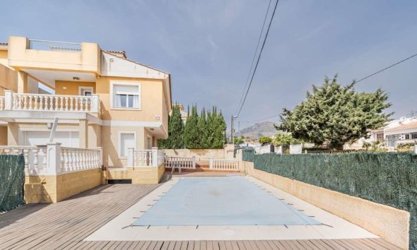 Villa - Reventa - La Nucía -
                La Nucía