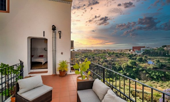 Villa - Reventa - Polop -
                Polop