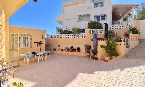 Villa - Revente -
            Benidorm - 85045
